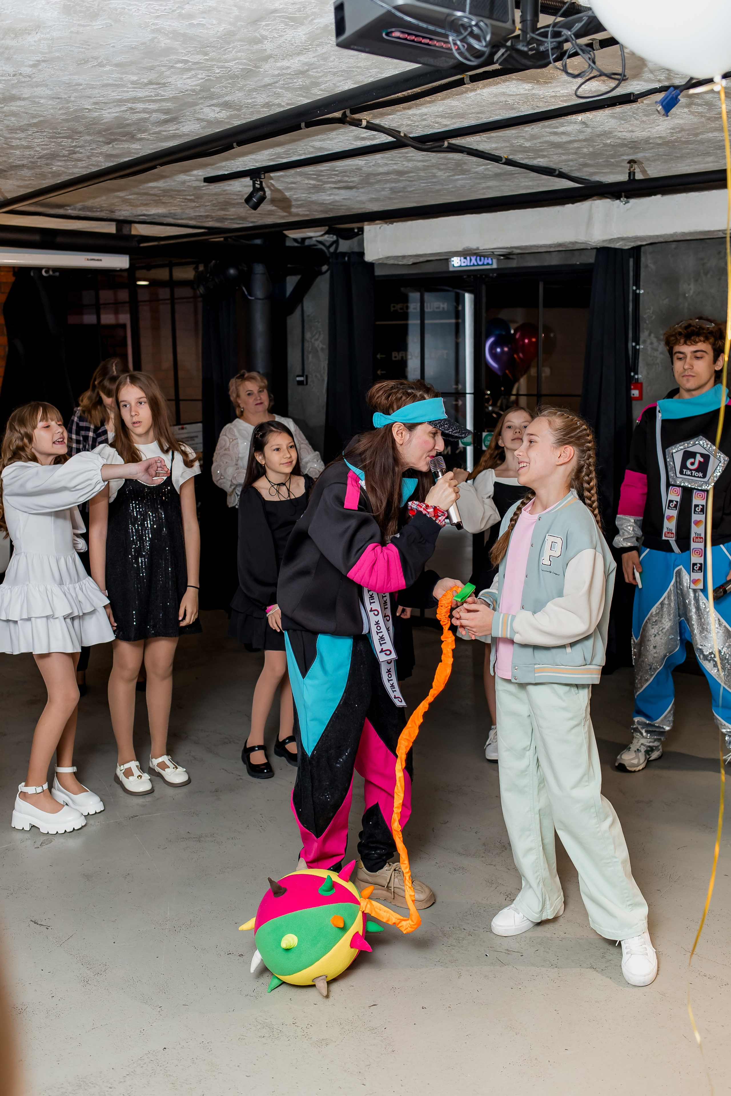 Выпускной 4 класс. Фотограф в Москве Авдеева Мария