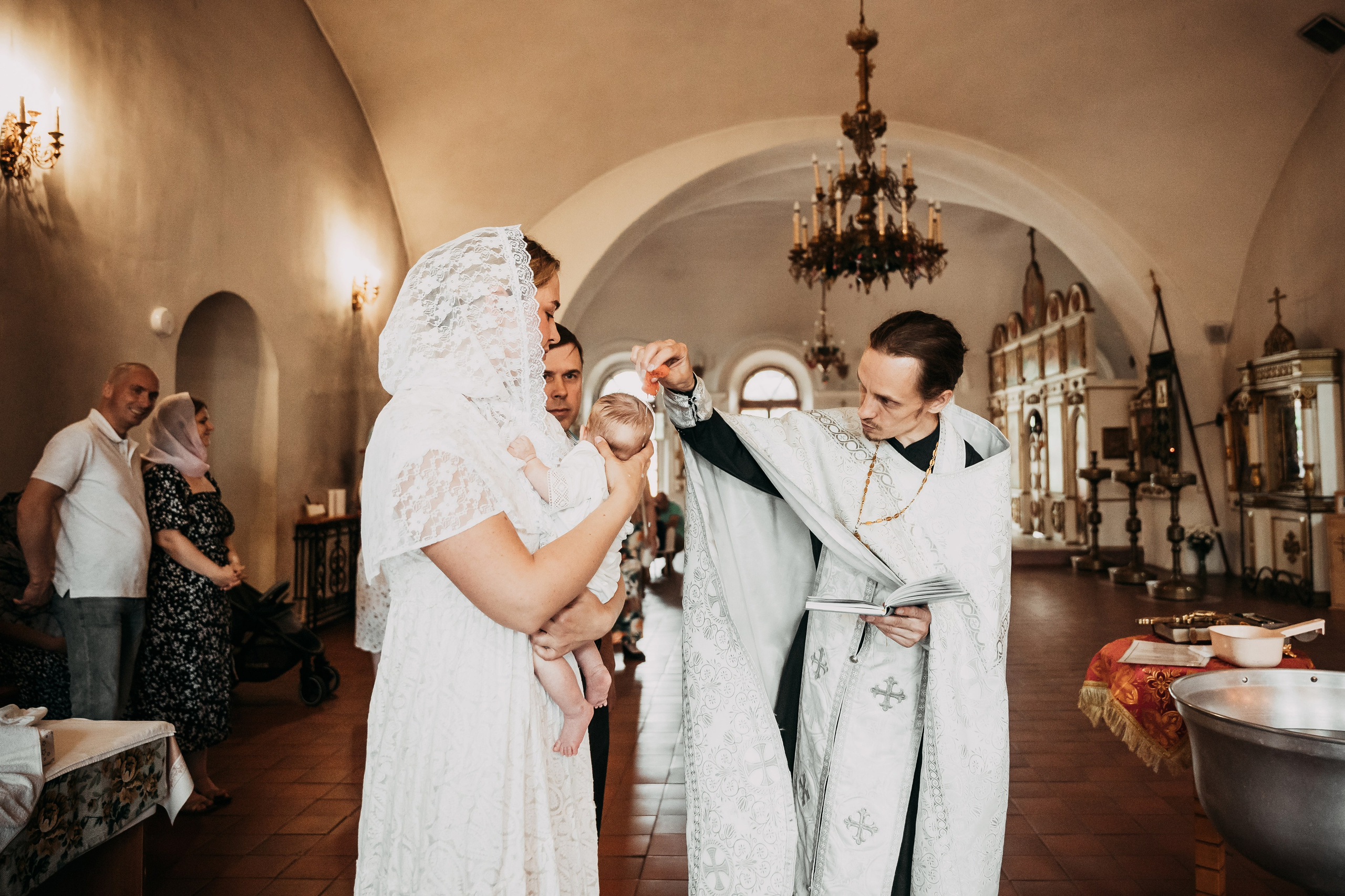 Крещение Арины. Алёна Хомич. Свадебный и семейный фотограф Коломна, Москва