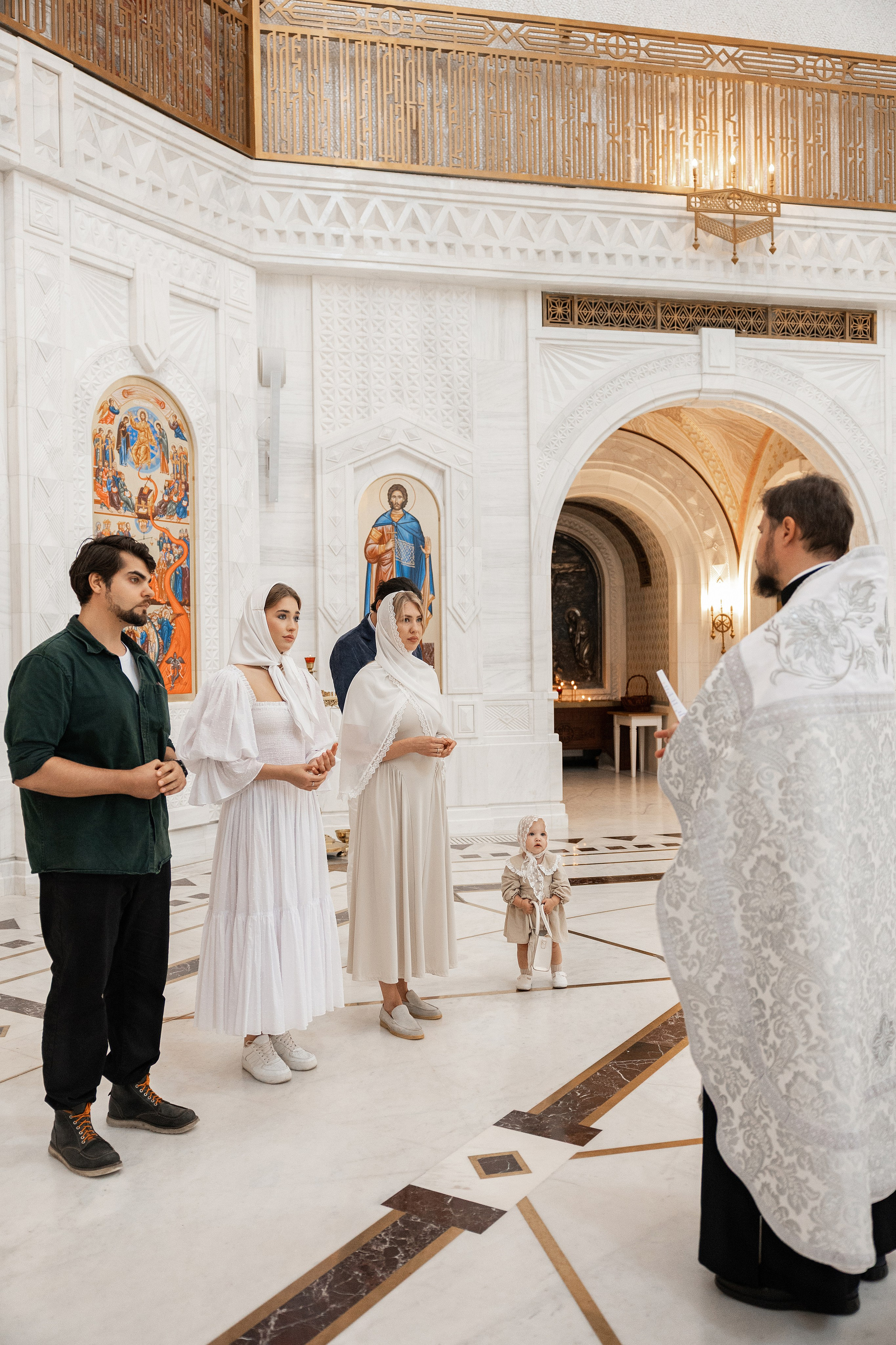 Крещение Аделины. Фотограф Крещение, Выписка москва