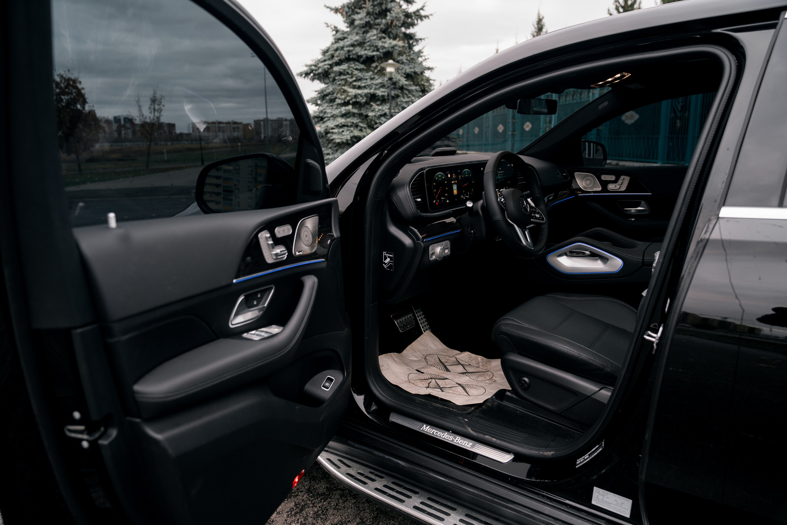 Mercedes-Benz GLE 400D. Идеальные портреты для соцсетей — Фотограф Ленар