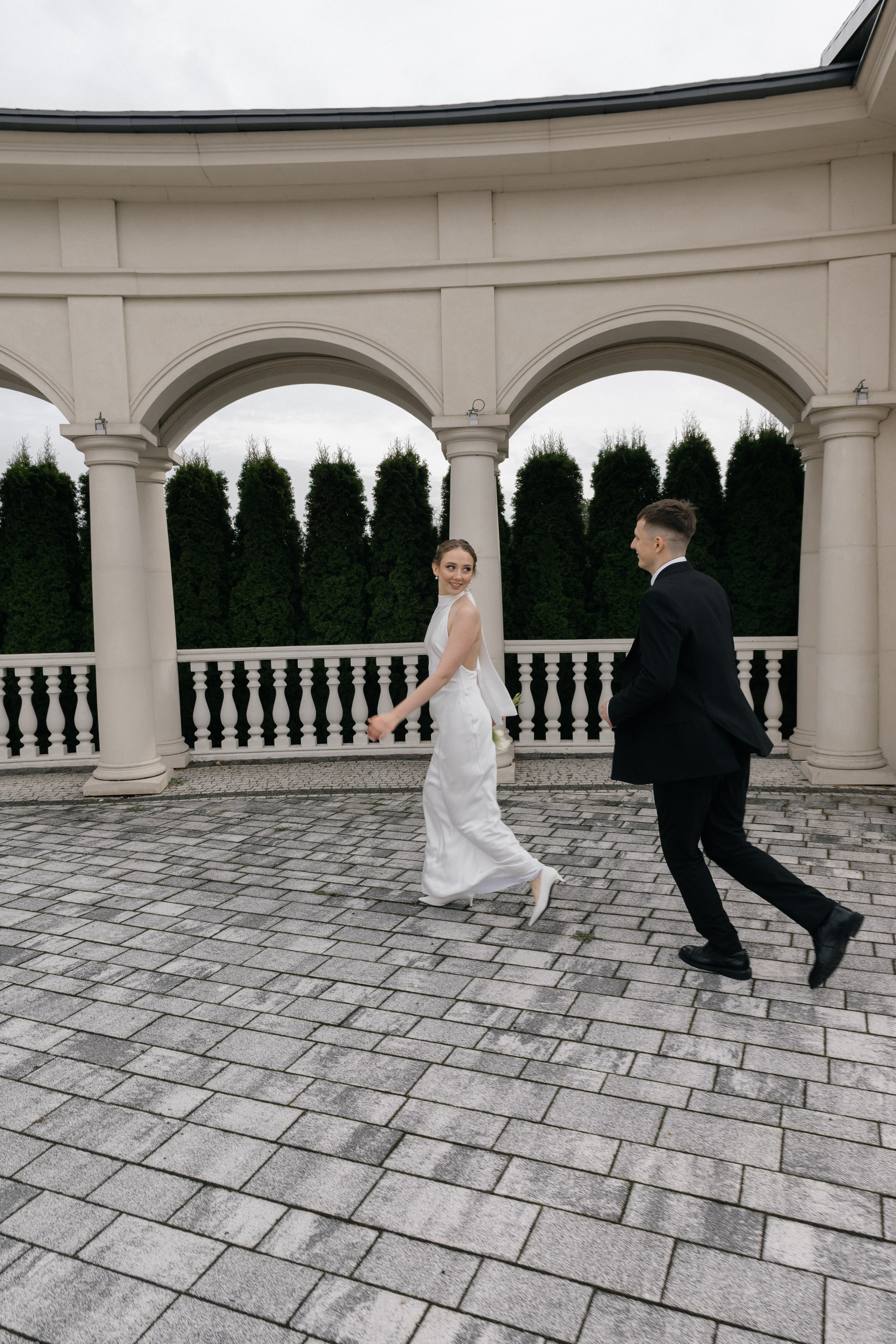 Wedding day in Martinique Bar. Wedding PHOTOGRAPHER Andrew Vnukov