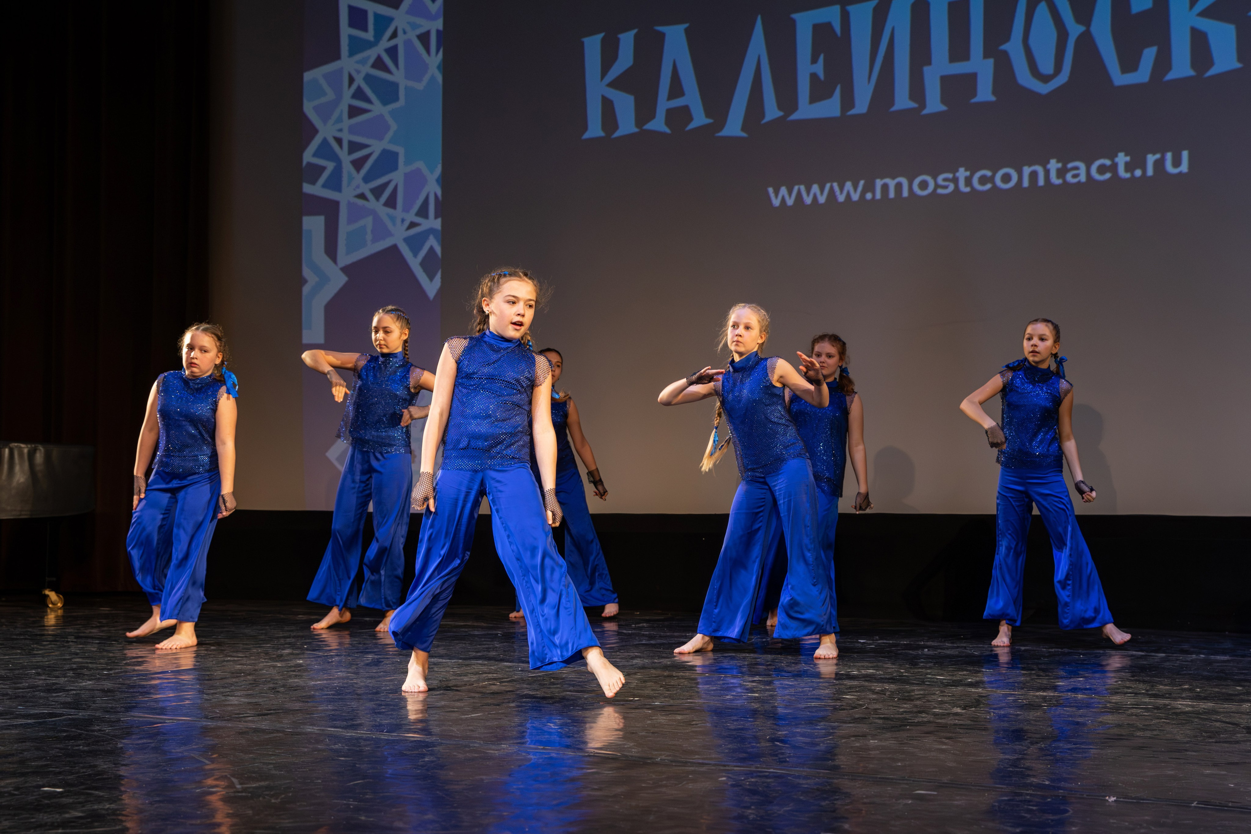 Съемка школьных репортажей в Москве. Семейный и женский фотограф в Москве Надежда Воробьева