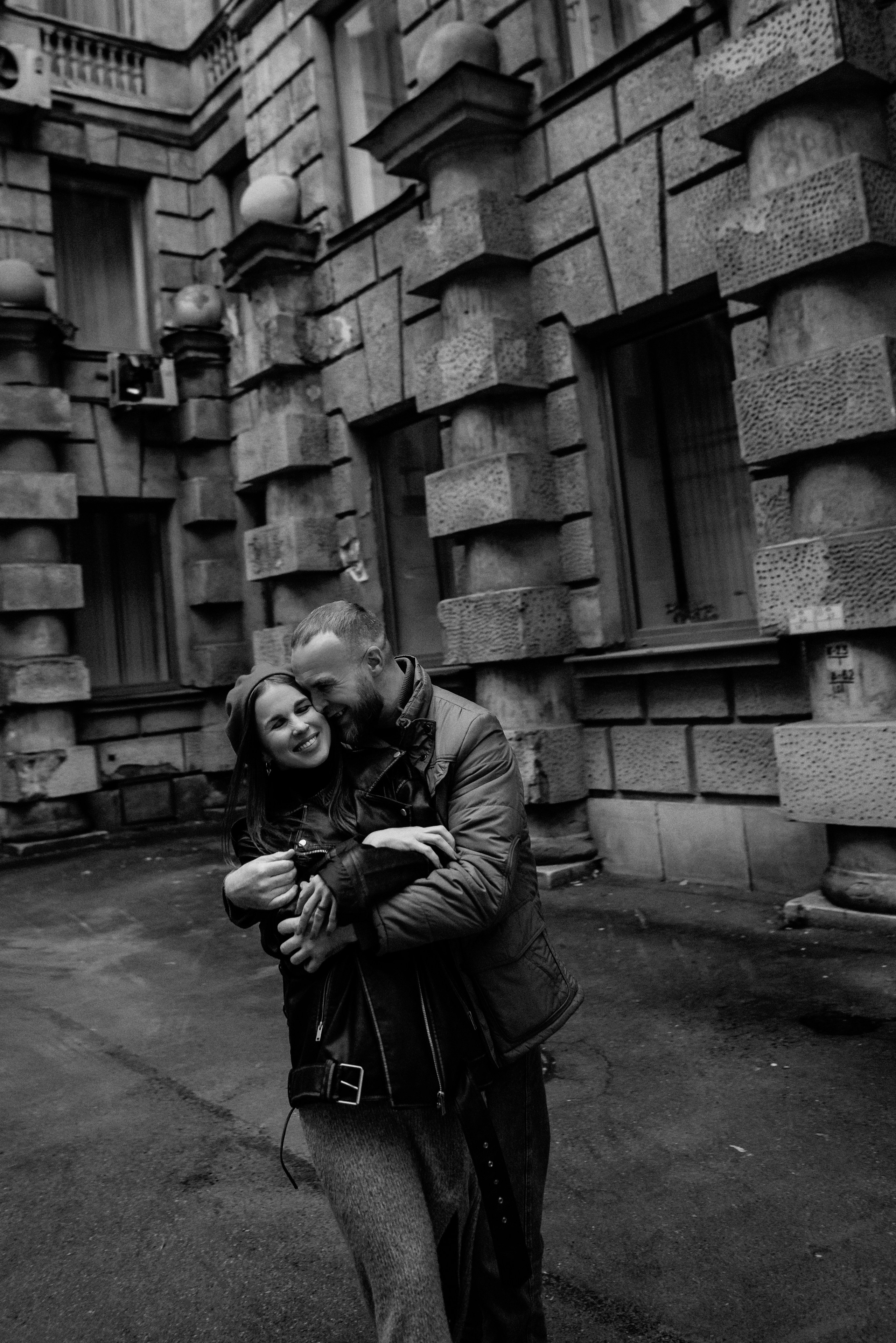 Люба и Коля. Осень на Петроградке. Свадебный фотограф в Санкт-Петербурге София Шубик