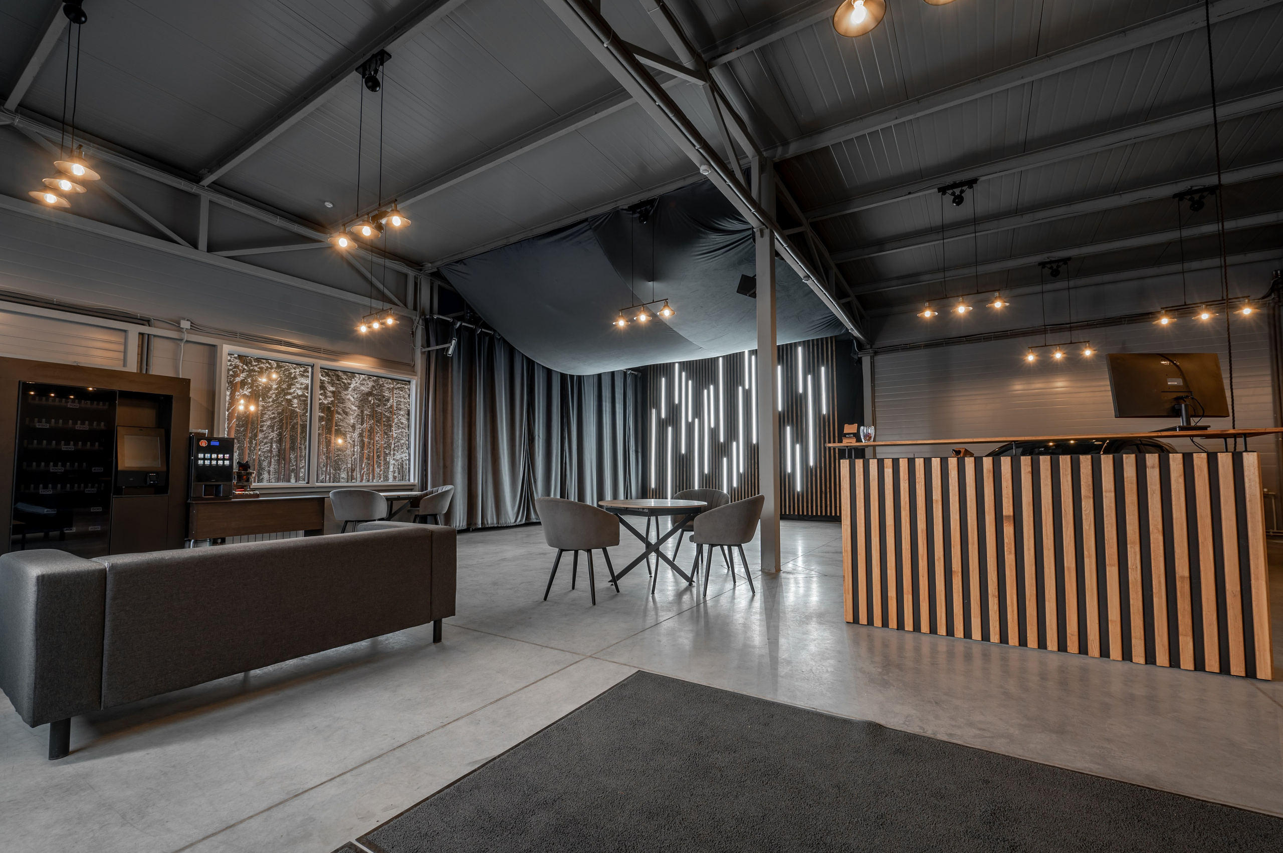 Автосалон. Фотограф и ретушер Ручьева Анастасия