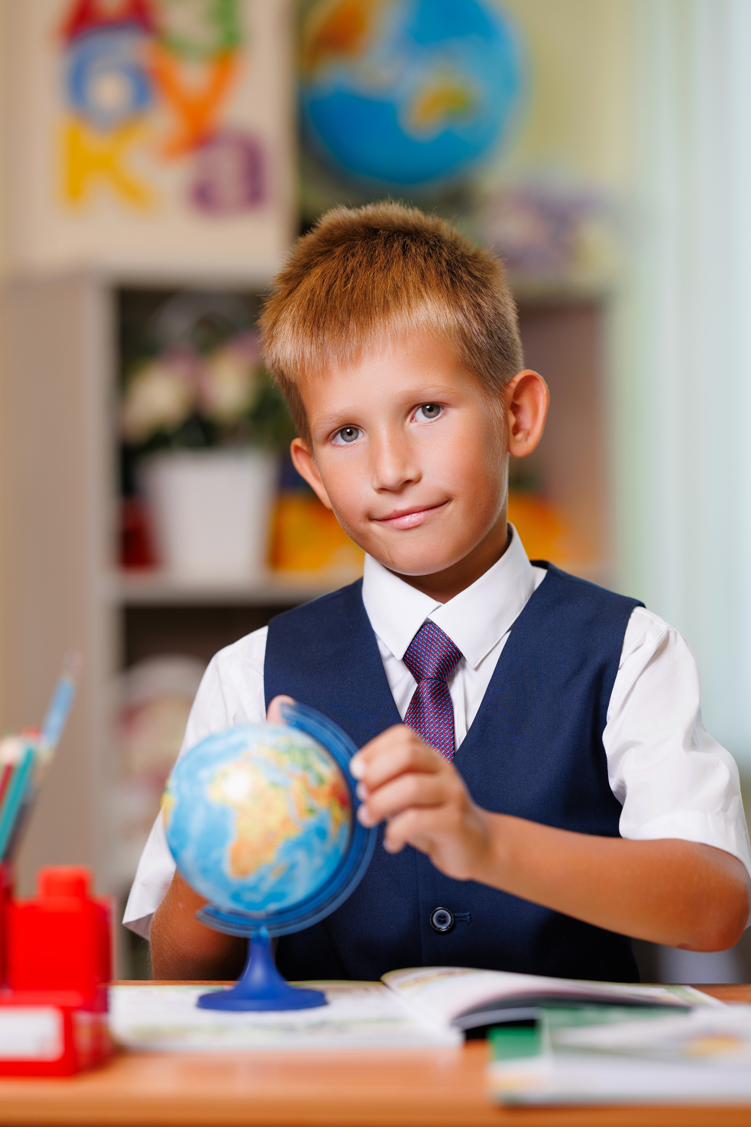 Первый раз в первый класс!. Выпускные альбомы в Москве FOTOVMESTE