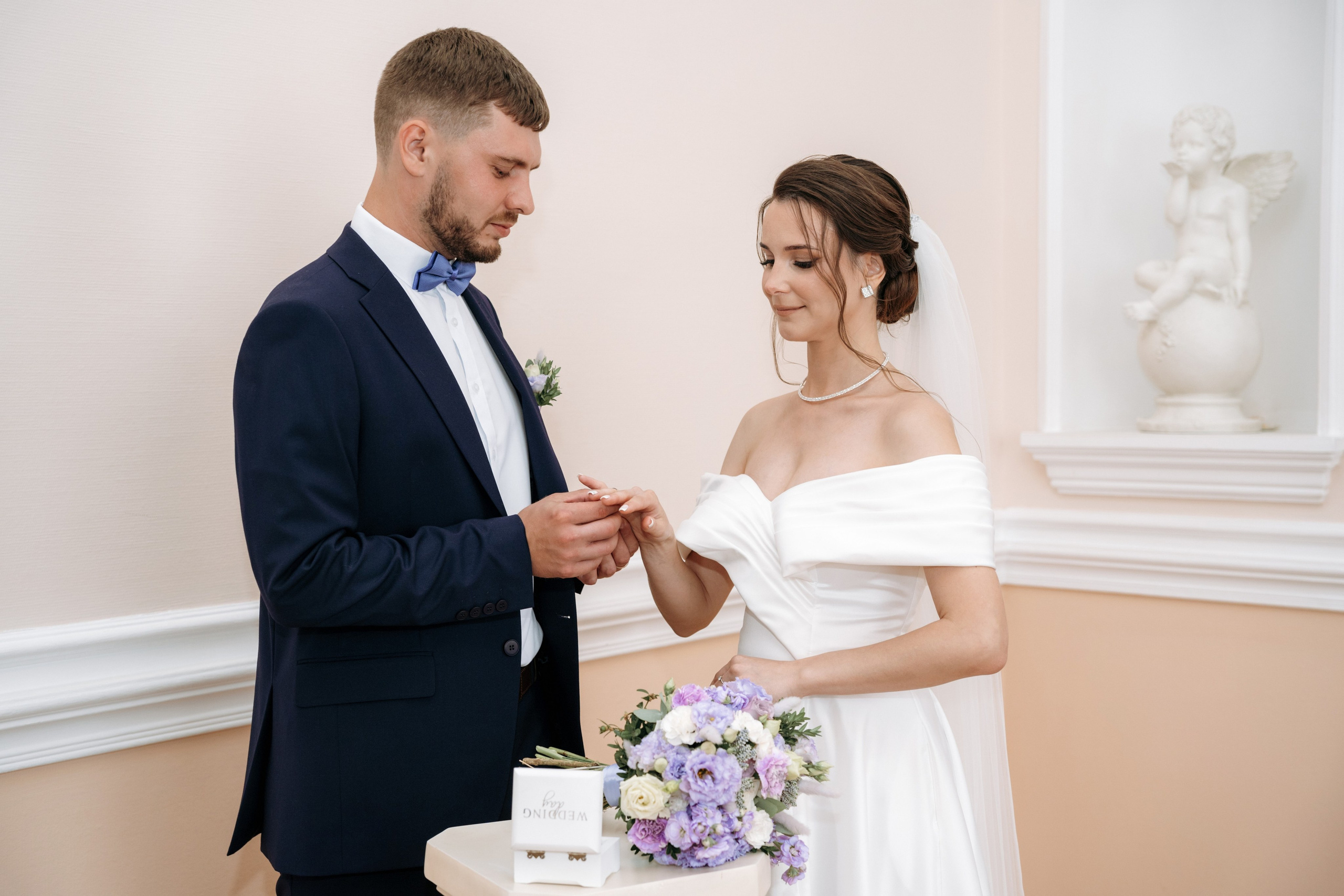 Свадебная фотосессия для Кристины и Мирослава, утро жениха и невесты. Свадебный фотограф в Тамбове Павел Четвертков