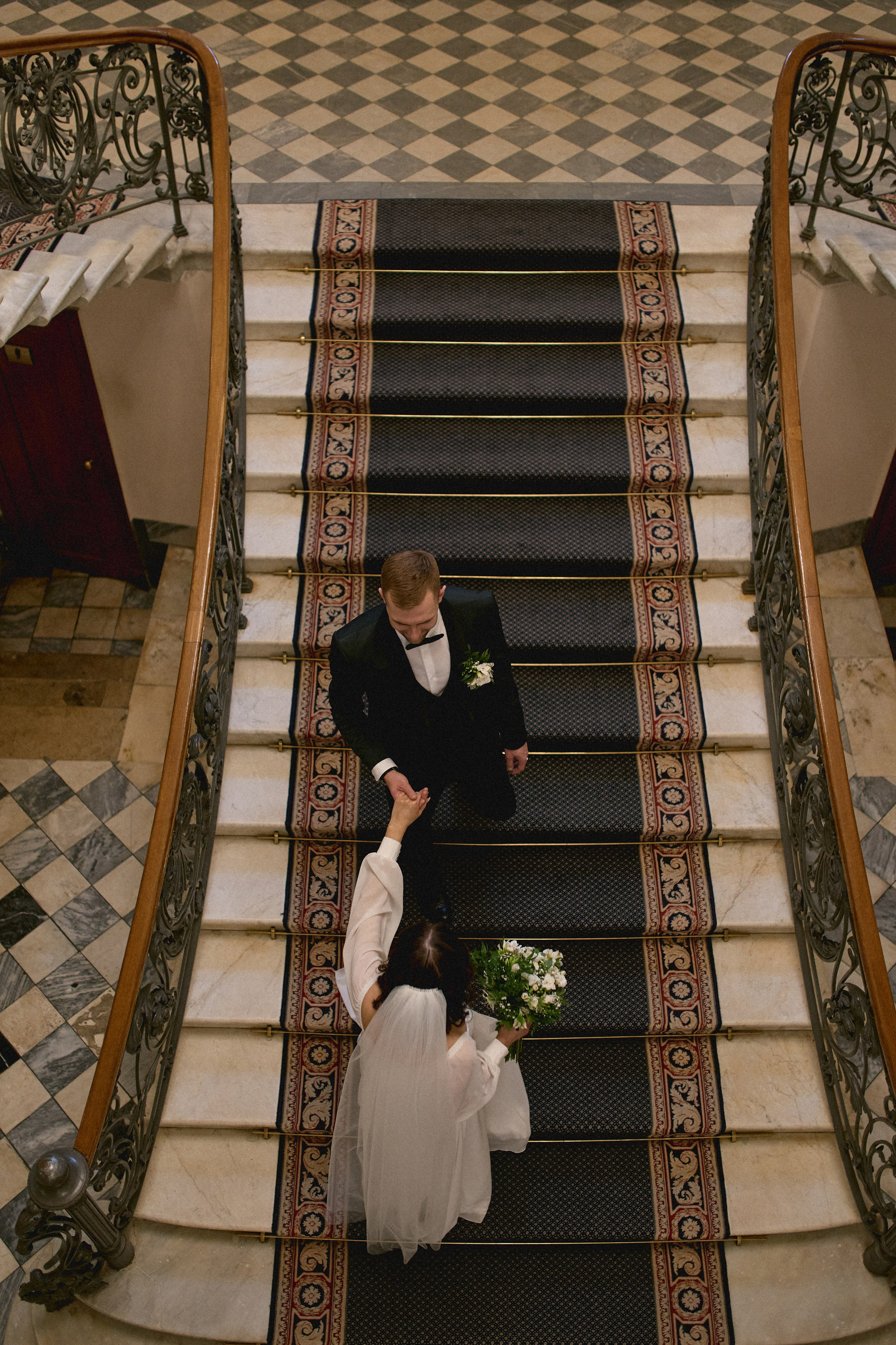 Свадебная фотосессия в Дворце Бракосочетания № 2. Сестры Карабаза. Фотографы и ретушеры в Москве и Санкт-Петербурге