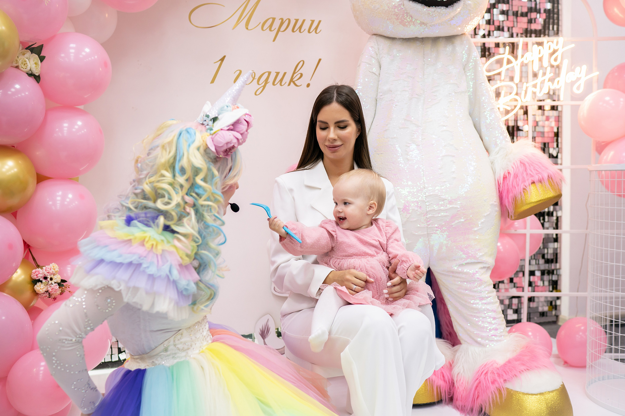 Годик Марии. Фотограф на Крещение и Венчание в Красноярске Рамазанова Юлия