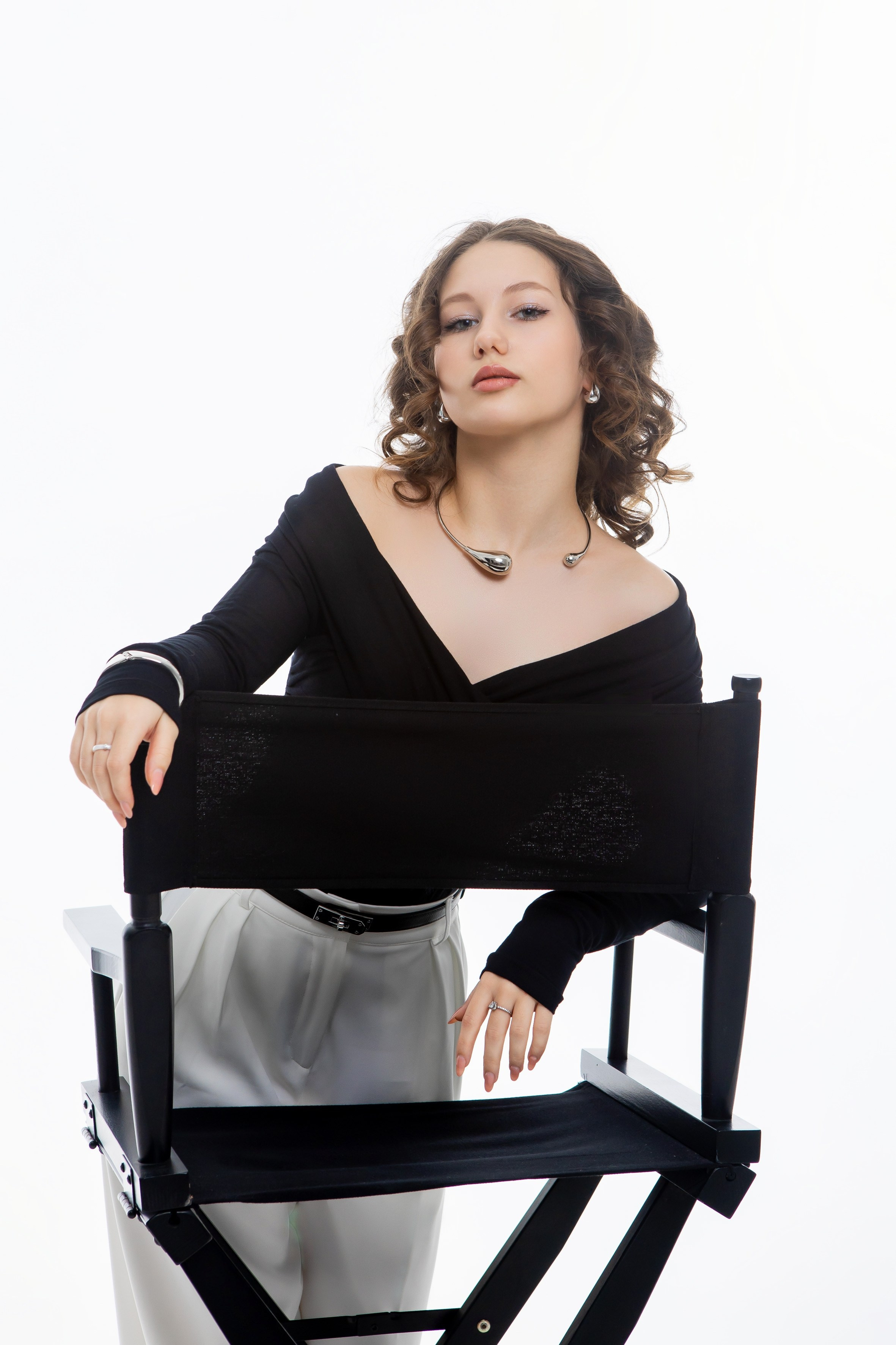 Студия Гимназия 12 11 А 2024 г. Свадебный и портретный Фотограф в Липецке Дмитрий Котюков