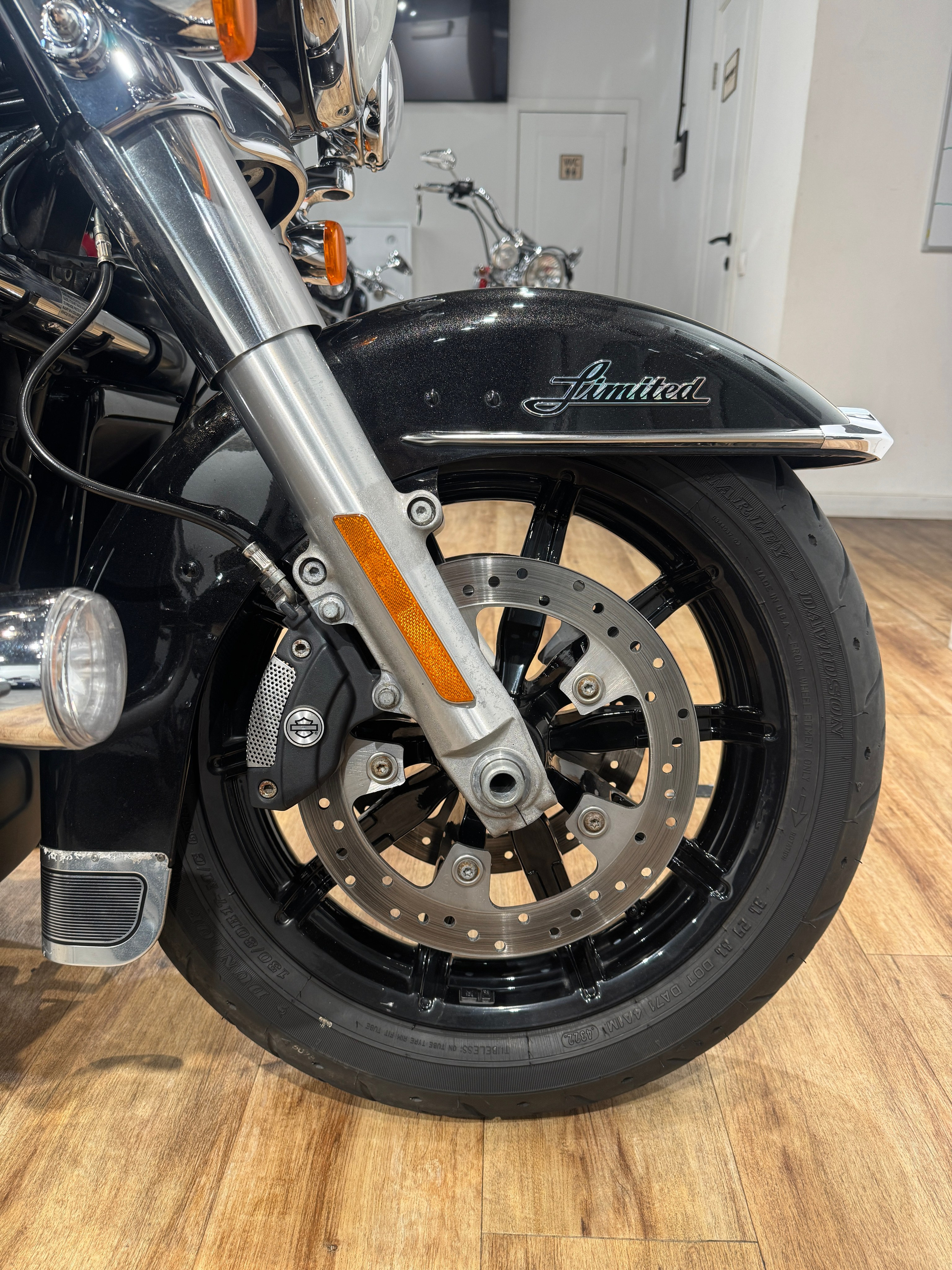 Мотоциклы Harley-Davidson 2017 Electra Glide Limited (Black Tempest) (Touring)  — купить мотоцикл. Hello Davidson, Москва. Только хорошие мотоциклы…