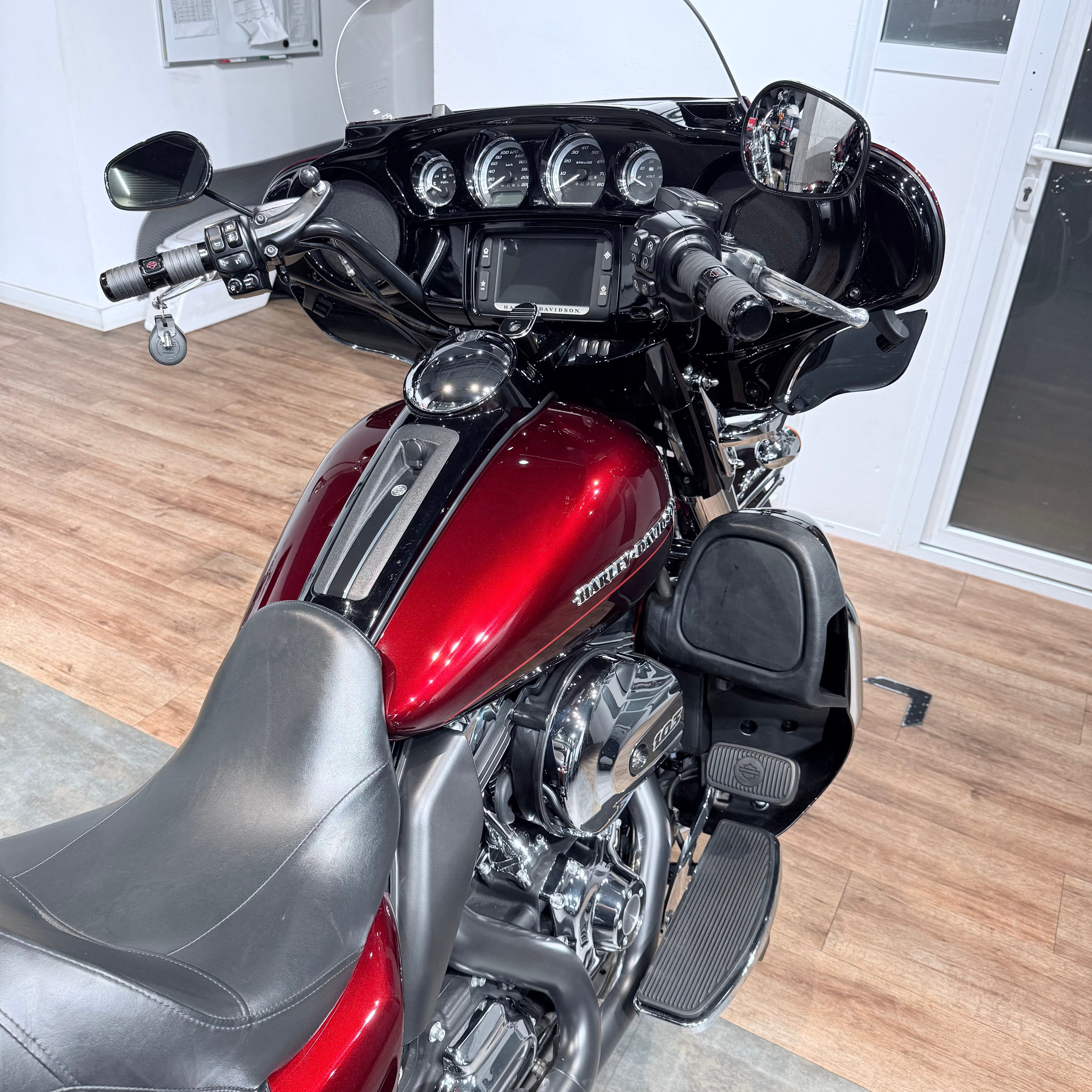 2015 Electra Glidе Ultrа Limitеd 103 ABS Dark Сhеrry Реаrl. Hello Davidson, Москва. Только хорошие мотоциклы…