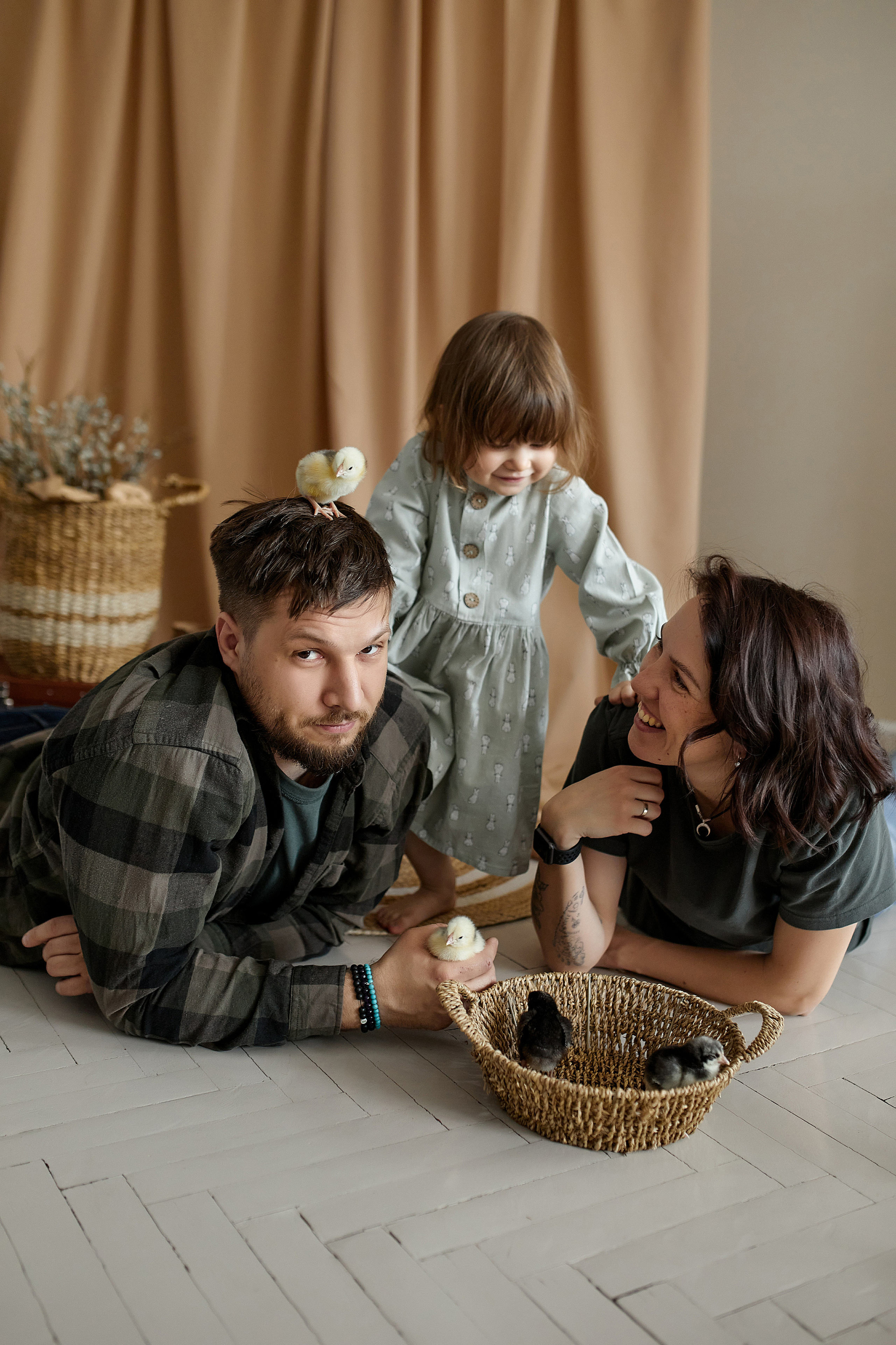 Эля, Саша, Василиса и цыплята. Свадебный и семейный фотограф в Иркутске Яна Лиа