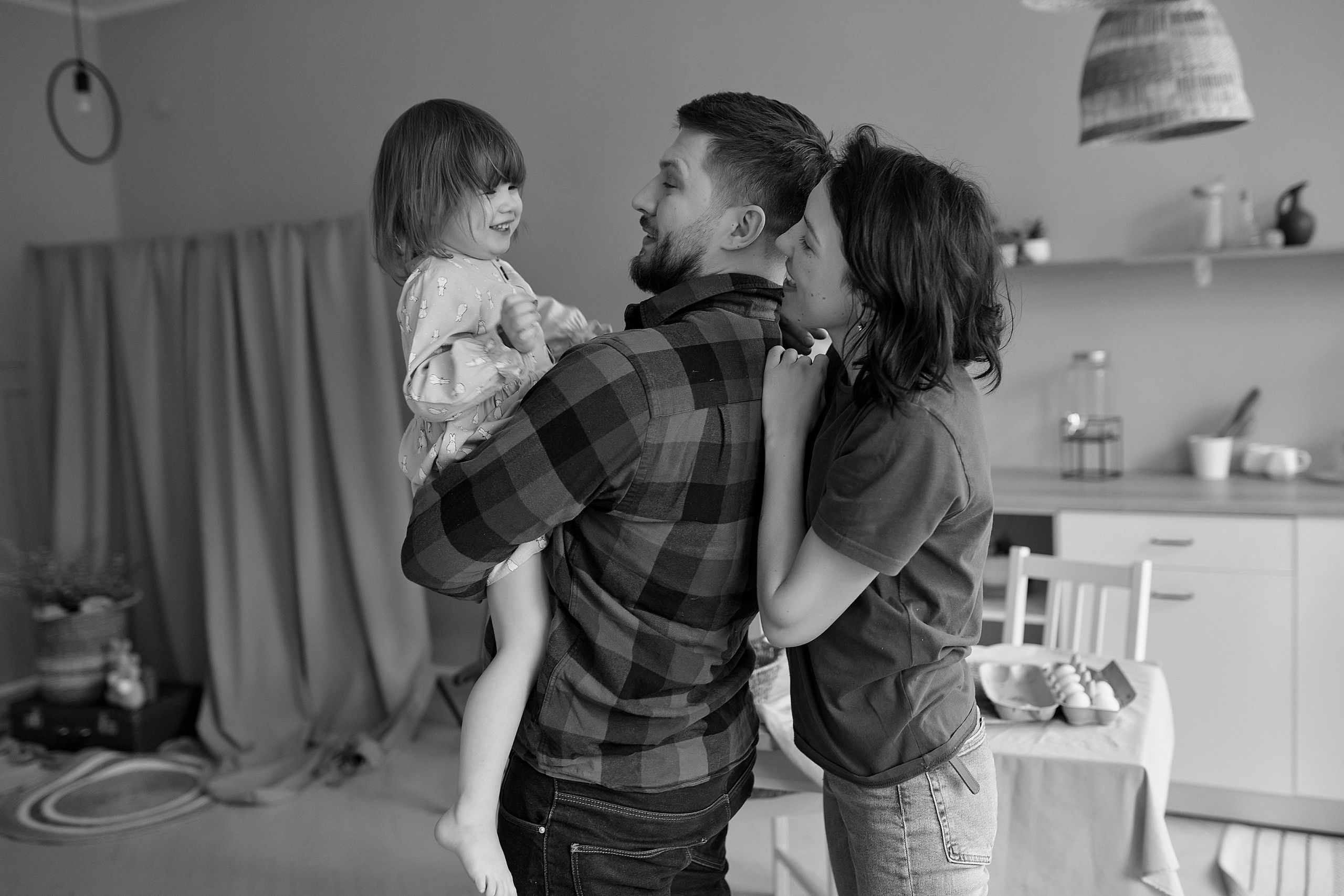 Эля, Саша, Василиса и цыплята. Свадебный и семейный фотограф в Иркутске Яна Лиа