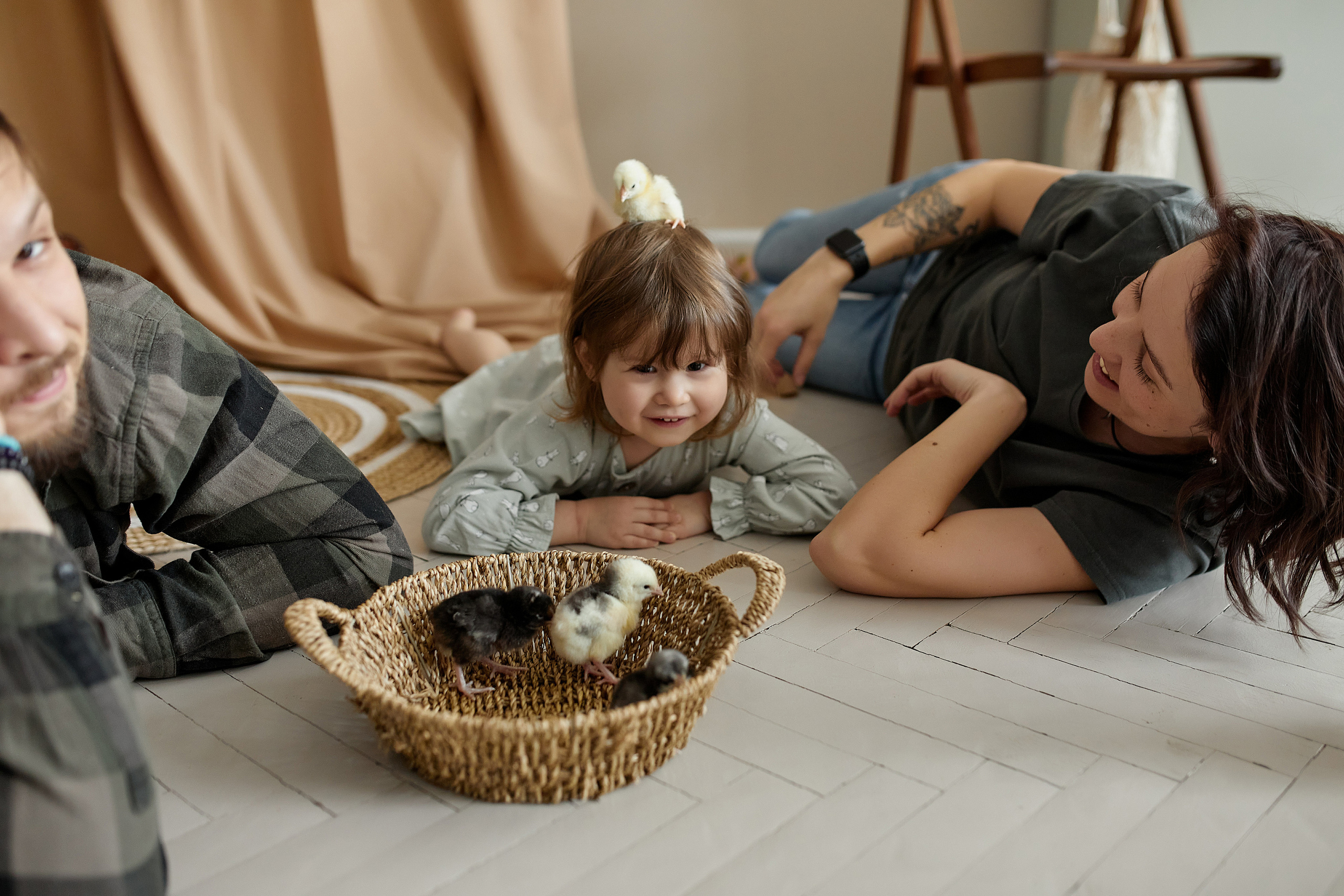 Эля, Саша, Василиса и цыплята. Свадебный и семейный фотограф в Иркутске Яна Лиа