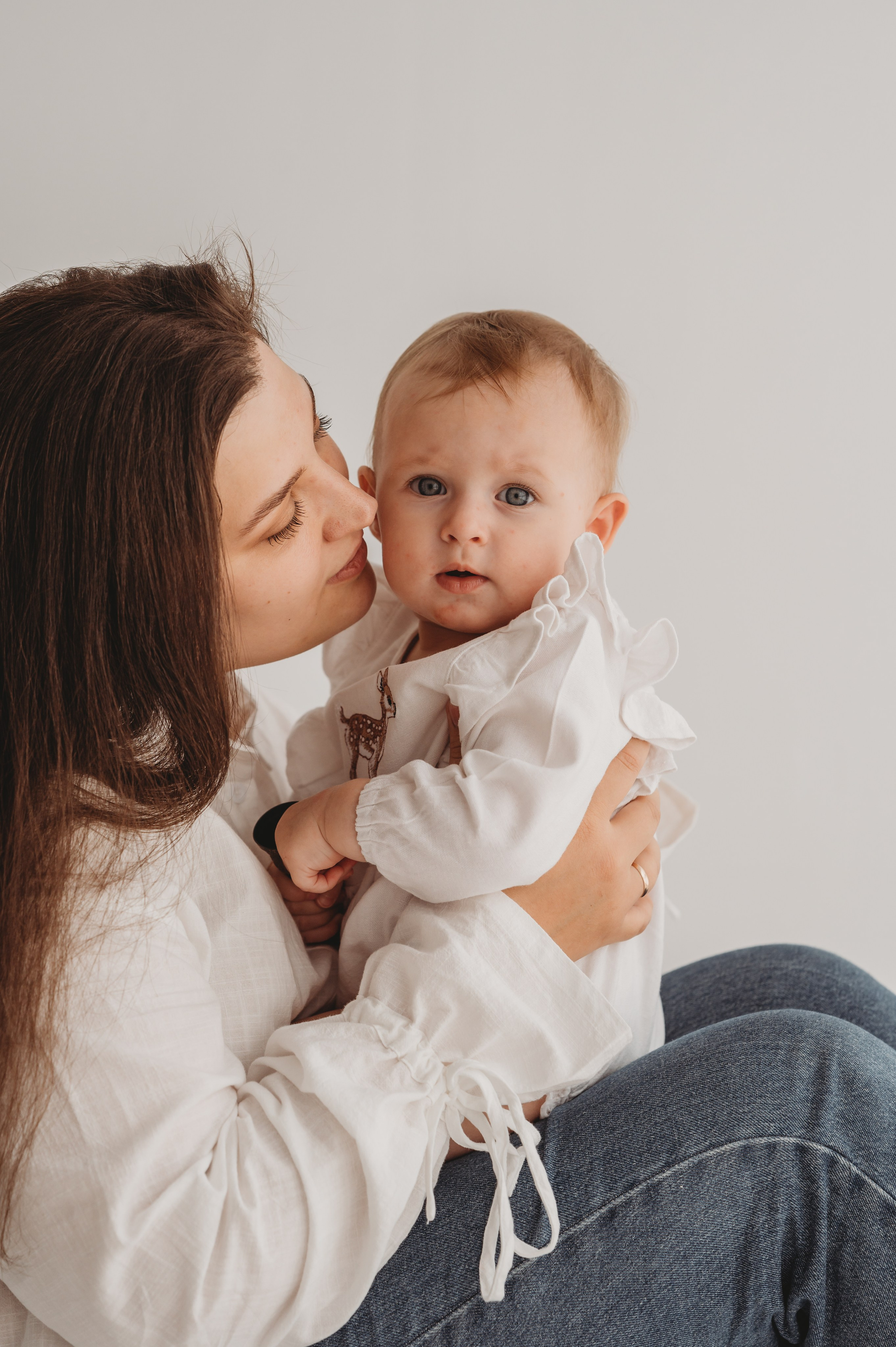 Семейные фото в минимализме. Детский и семейный фотограф Ирина Гладких