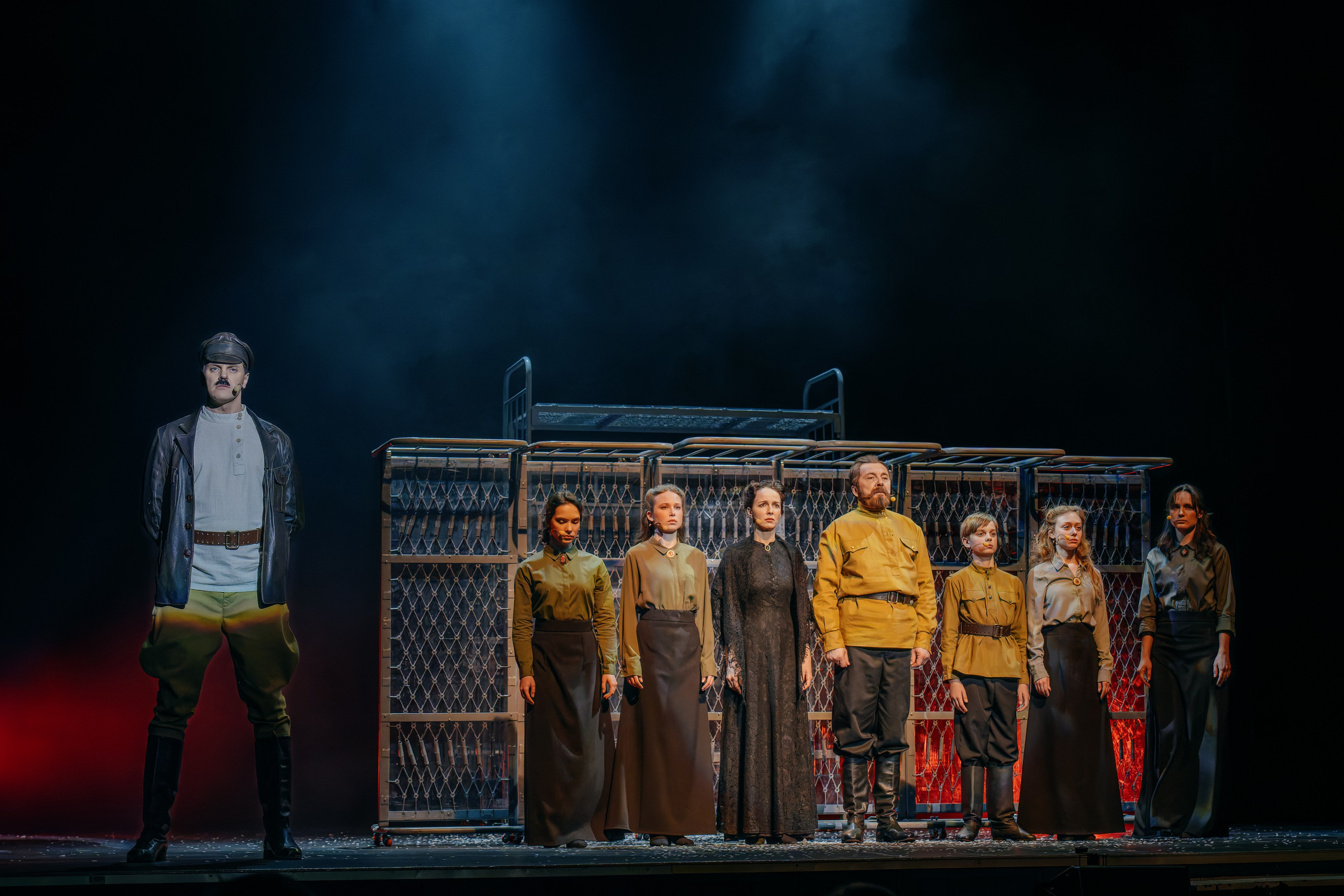 Театр Александра Рагулина: Последний Романовъ. Сайт фотографа Сергея Абрамова