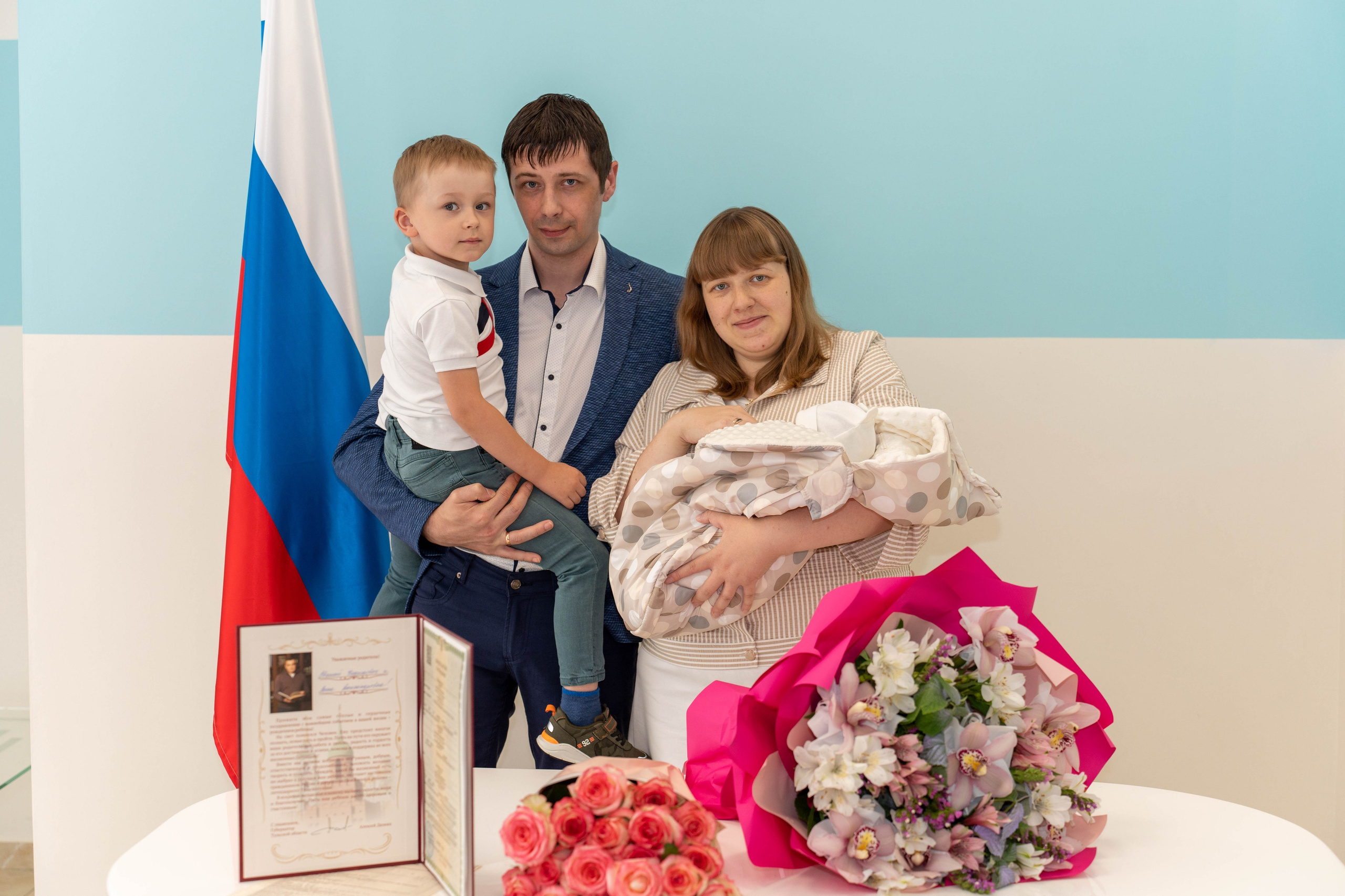 Выписка из роддома. Фотограф на Крещение и Венчание в Туле, детский и семейный фотограф