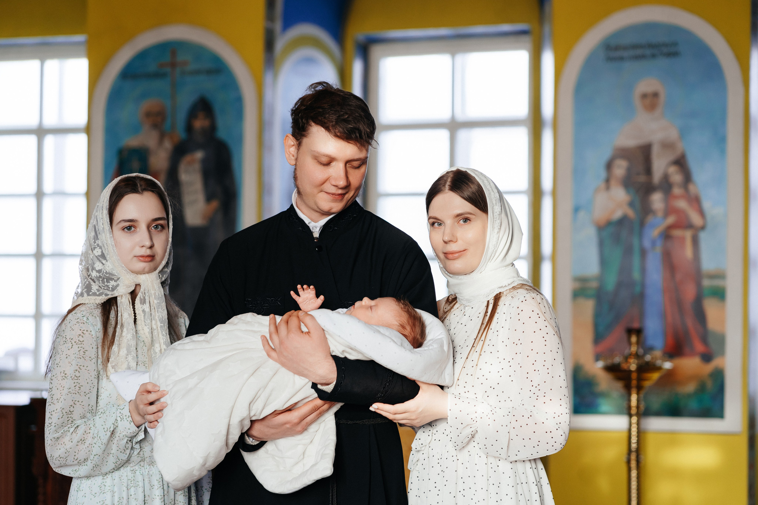 Фотосъемка крещения. Фотограф Ким Наталья в Красноярске