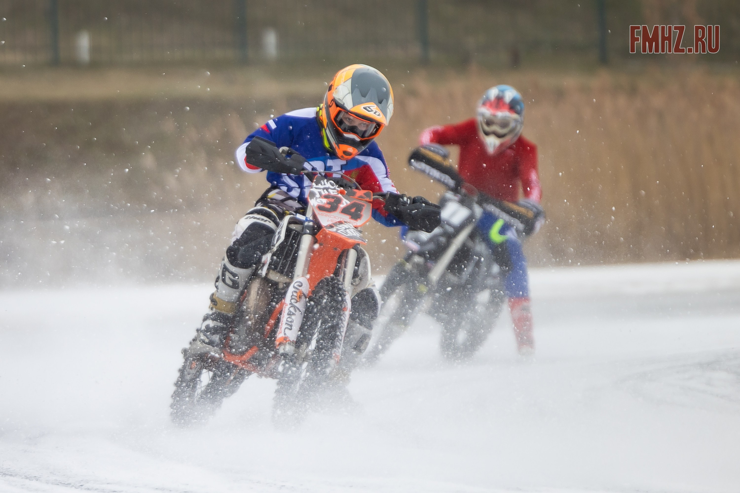 Первый этап Кубка МФР по мотокроссу на льду Большого Крылатского пруда в Москве. 8 февраля 2025 г. Фотограф Владимир Охрименко