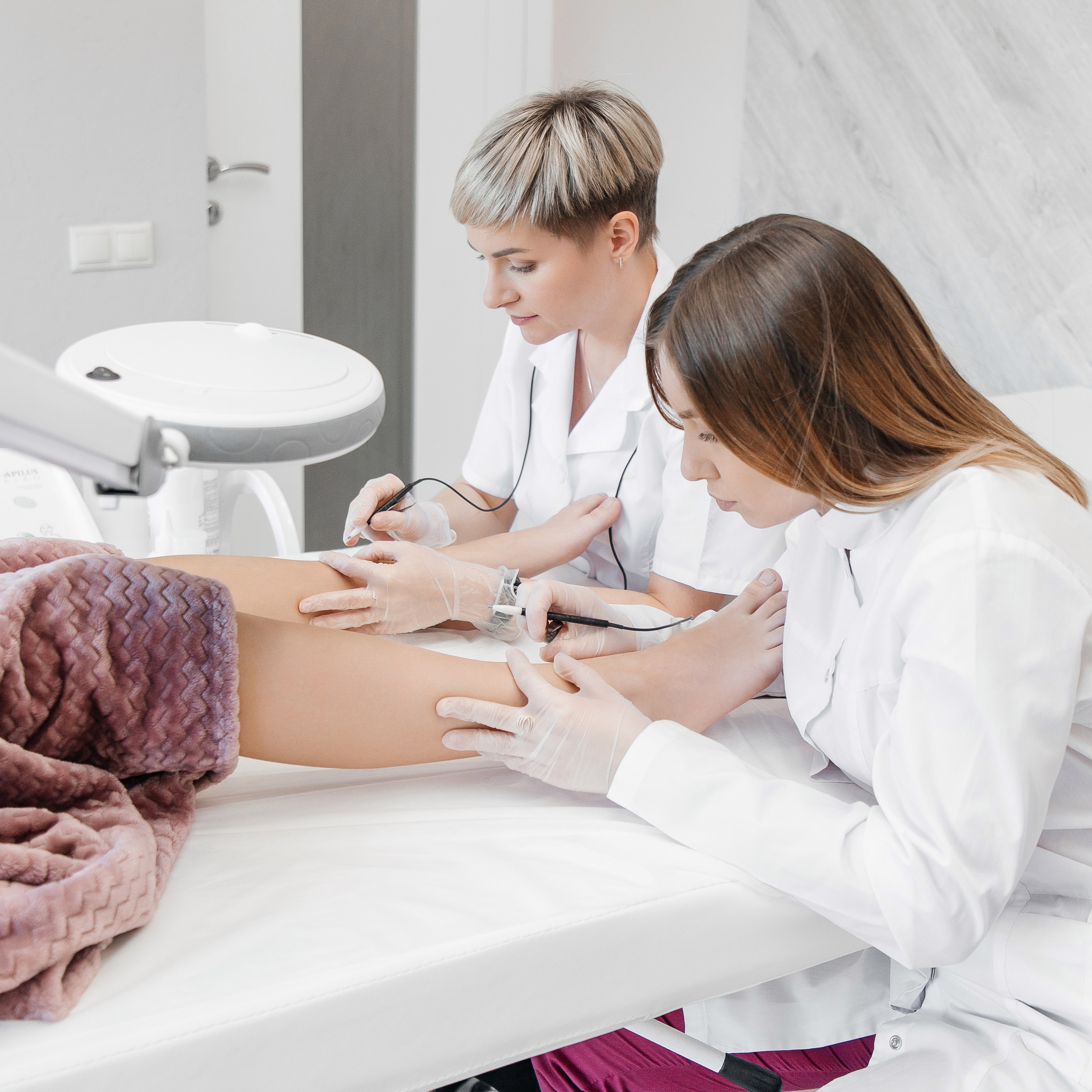 Контент для клиники лазерной эпиляции. Фотограф Денис Лесковский (Тюмень)