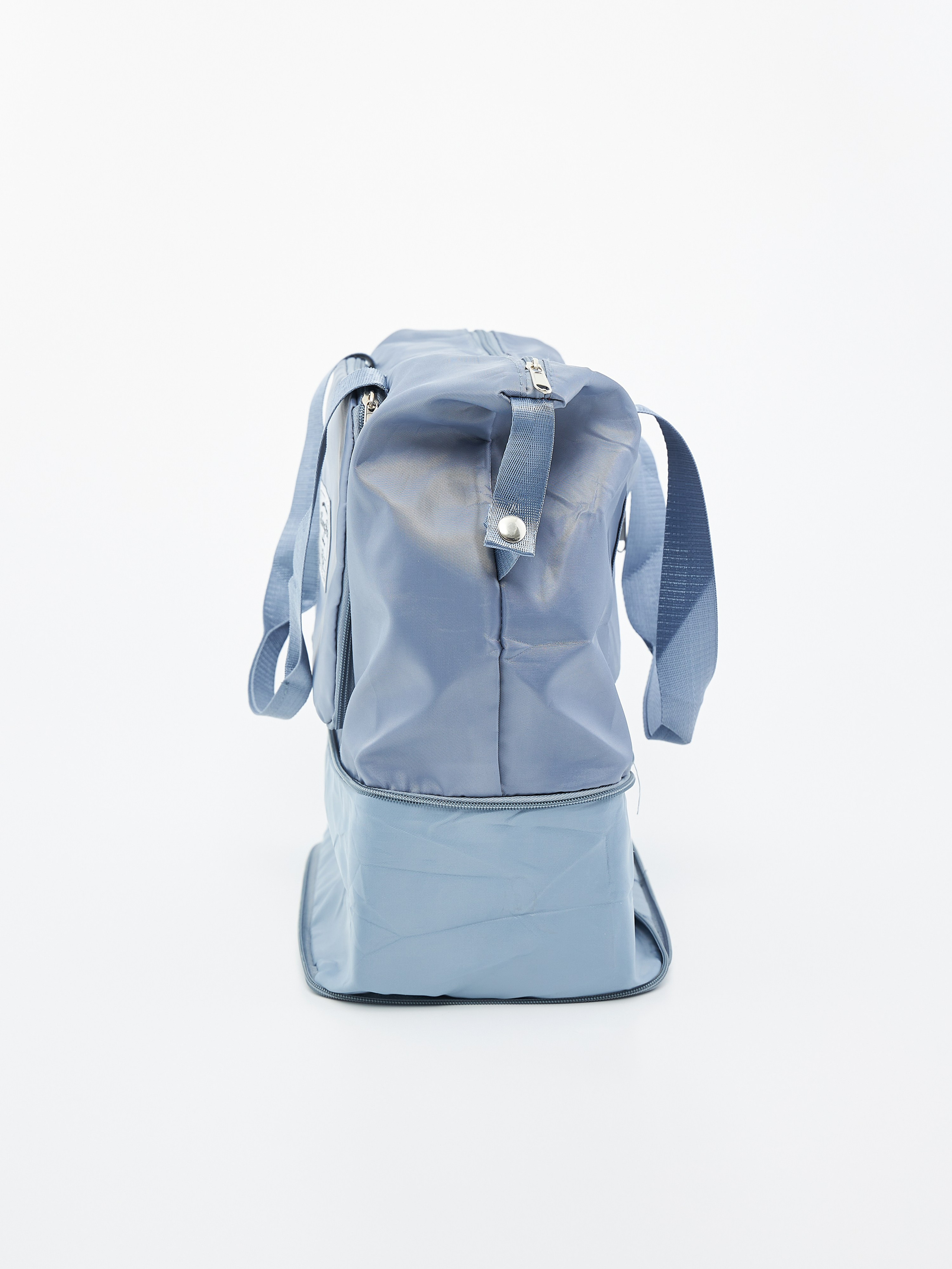 Фотосъемка сумок для маркетплейсов. Алексей Темнов — фотограф в Пятигорске