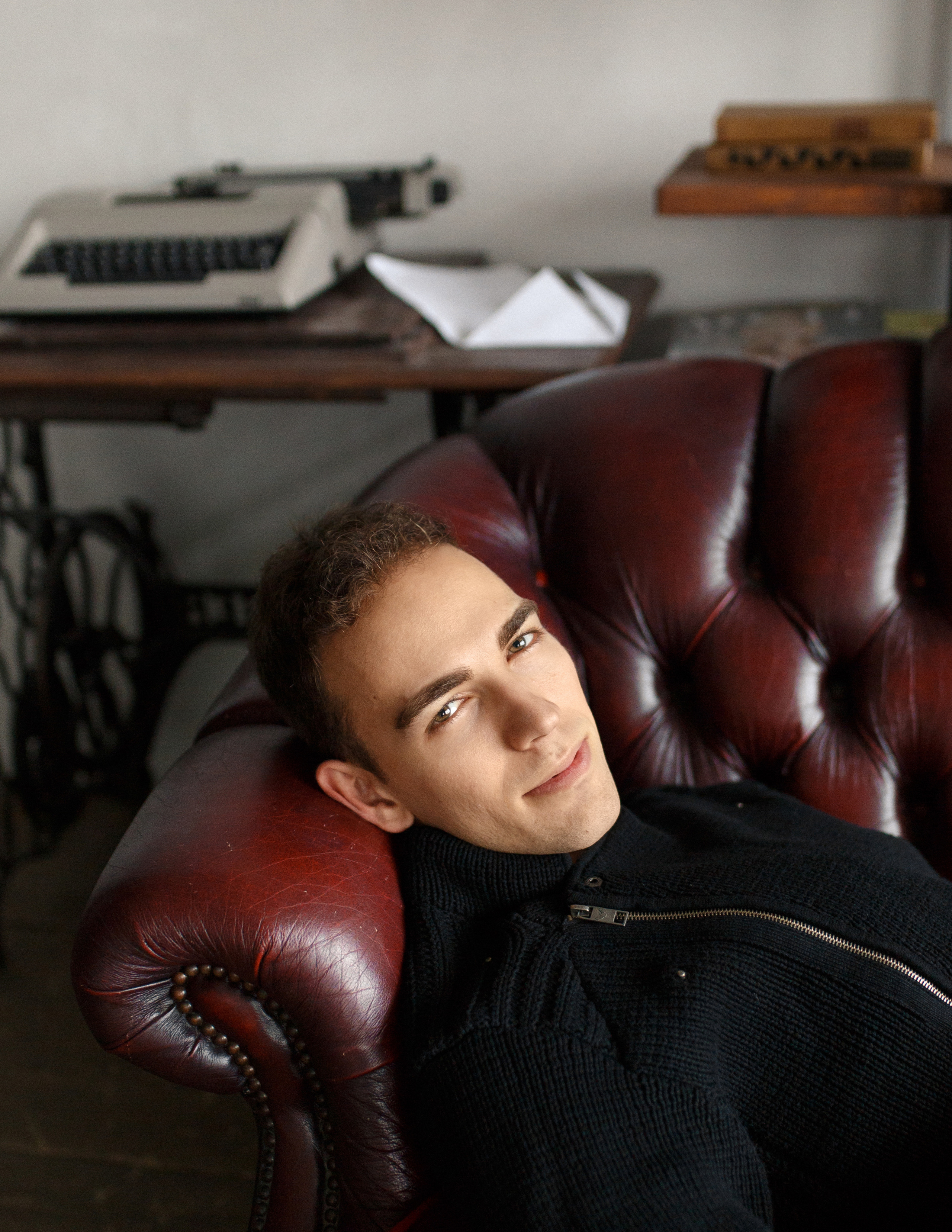 Студия. Мужской фотограф в Москве Диана Мега