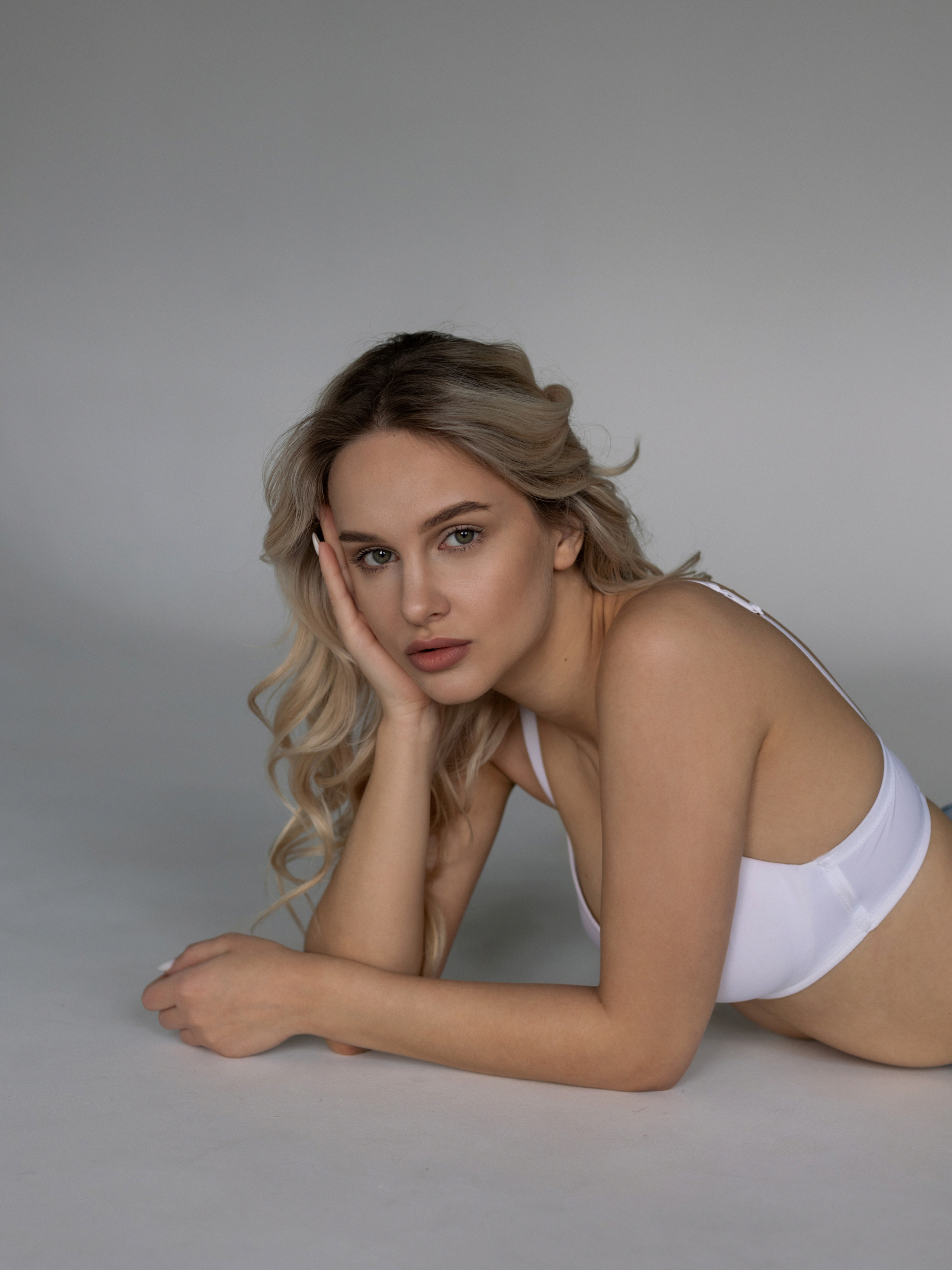 Наташа. Студийная фотосессия. Фотограф в Сочи Валерия Белоусова
