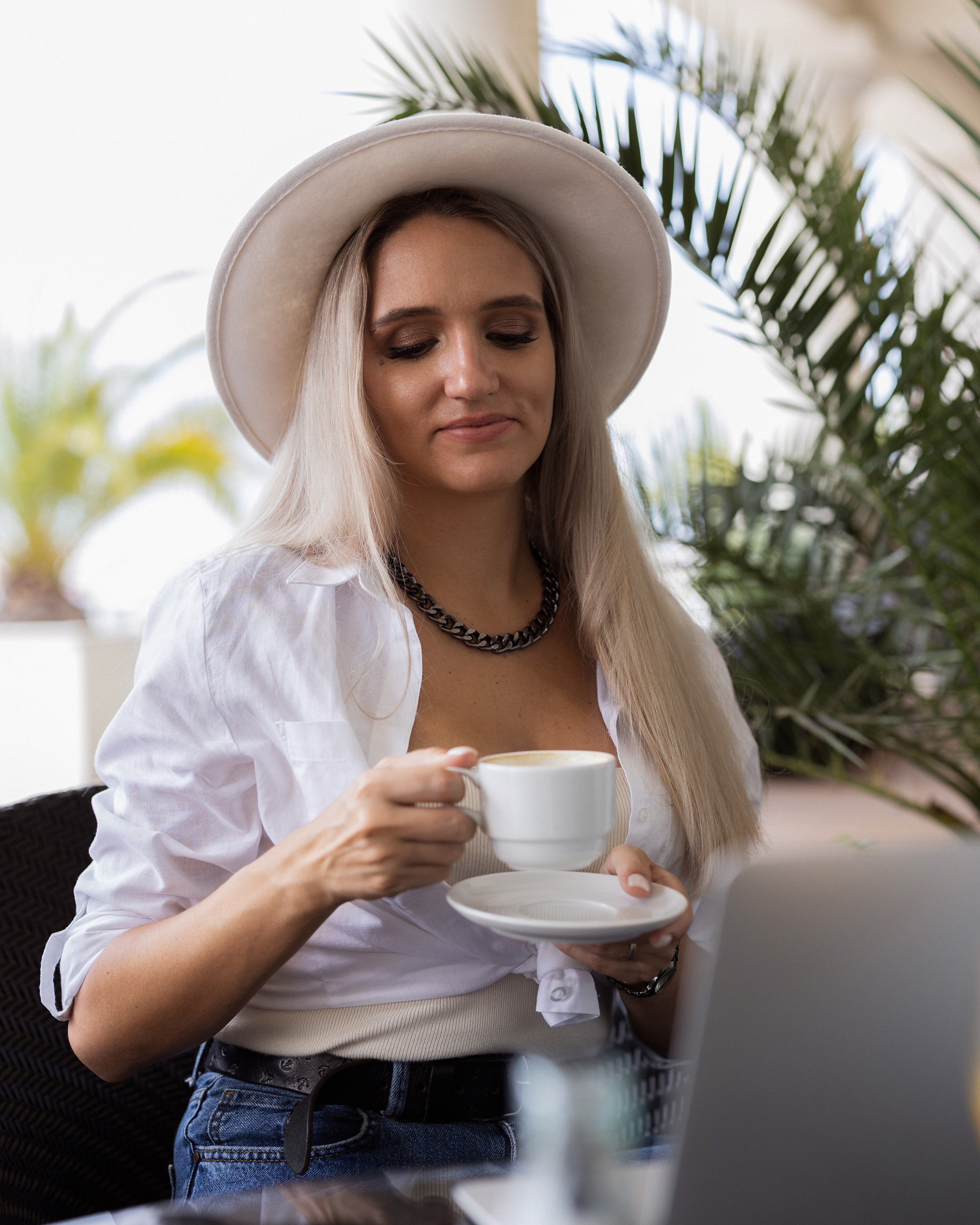 Ирина. Контент для эксперта в области медитации. Фотограф в Сочи Валерия Белоусова