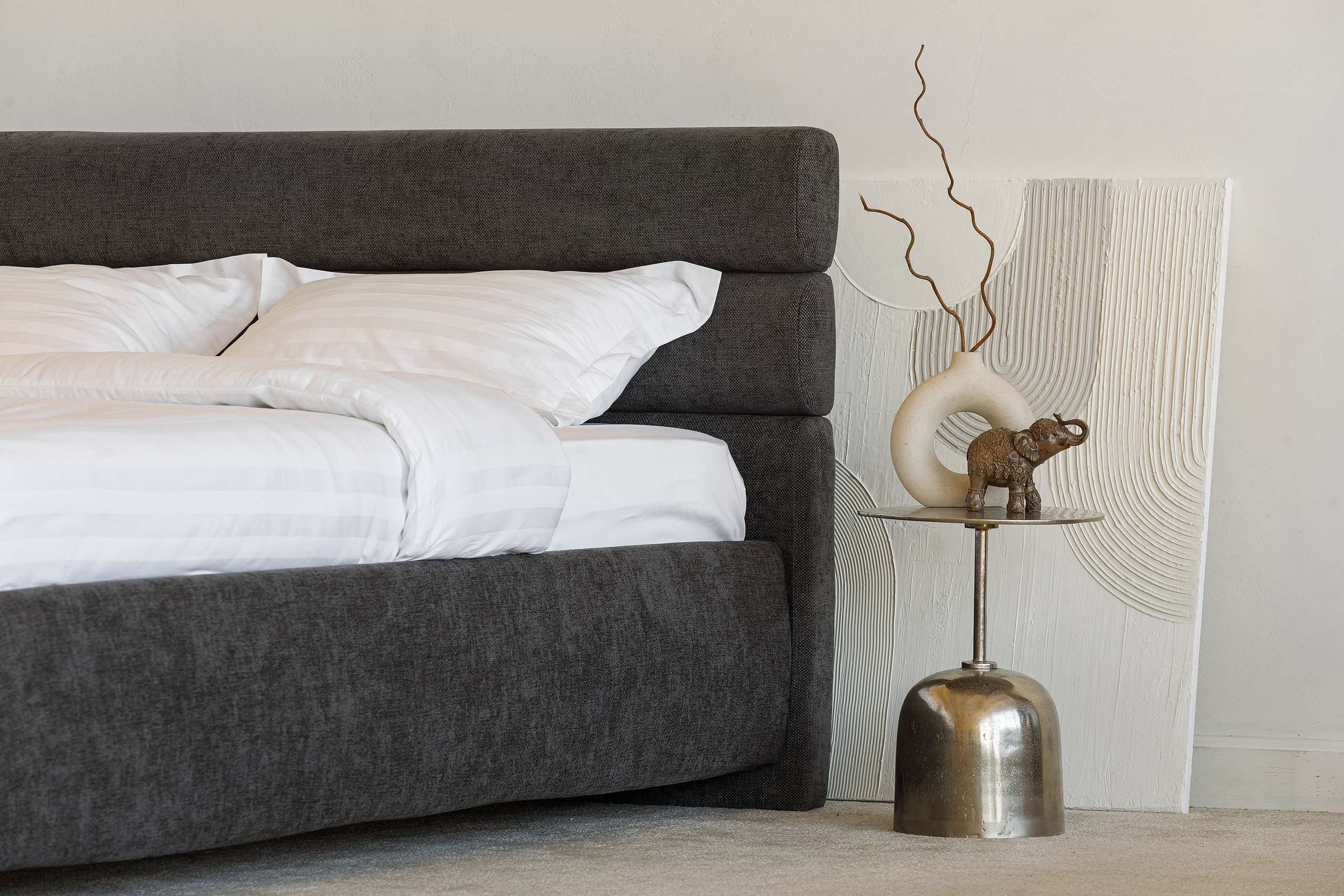 Предметная фотосъемка кроватей, мебели. Профессиональный фотограф в Новосибирске