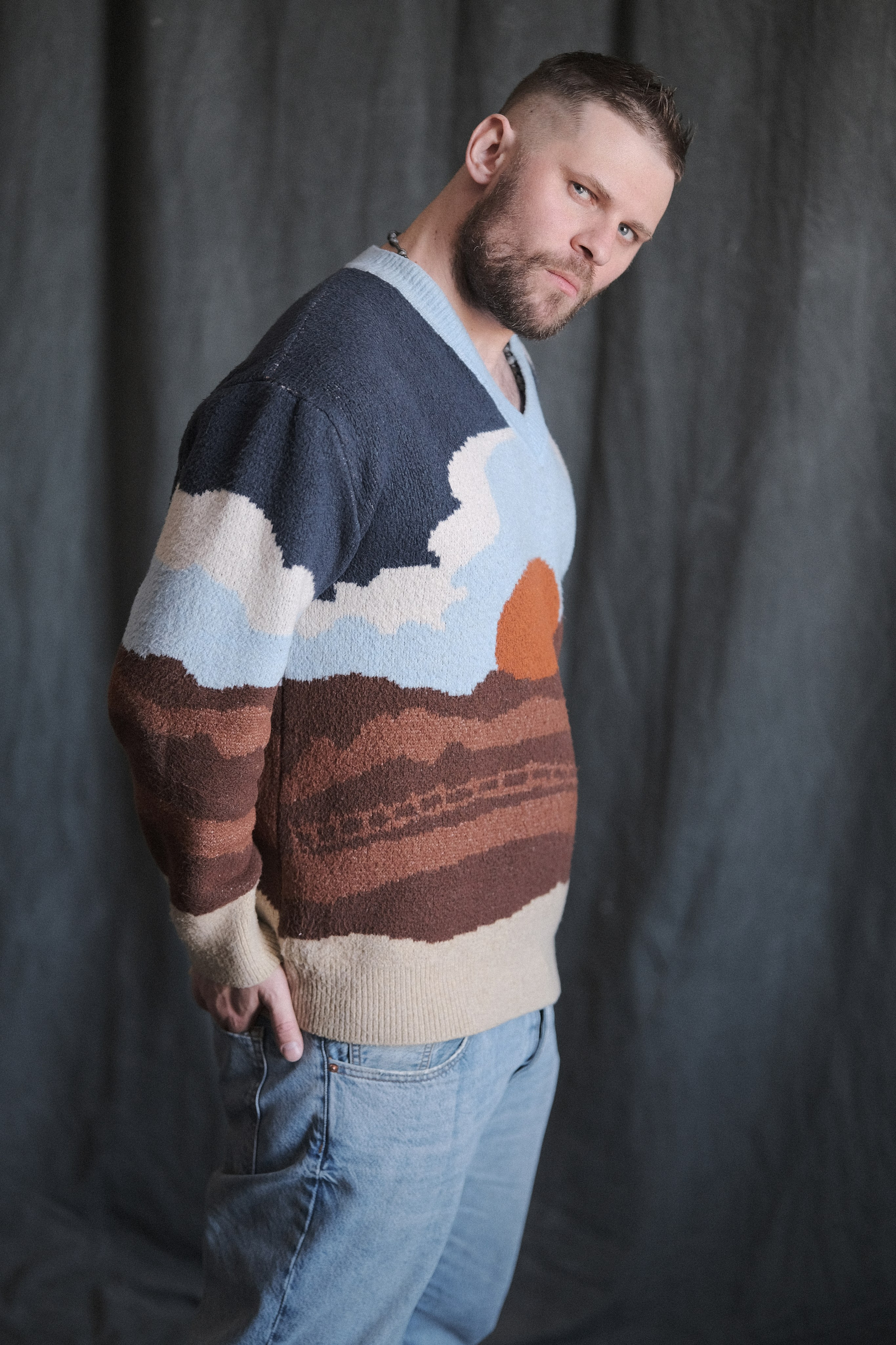 Фотограф Михаил Гуляев. Фотосессия в Новосибирске. Фотосессия в студии Новосибирск. Мужские фотографии.