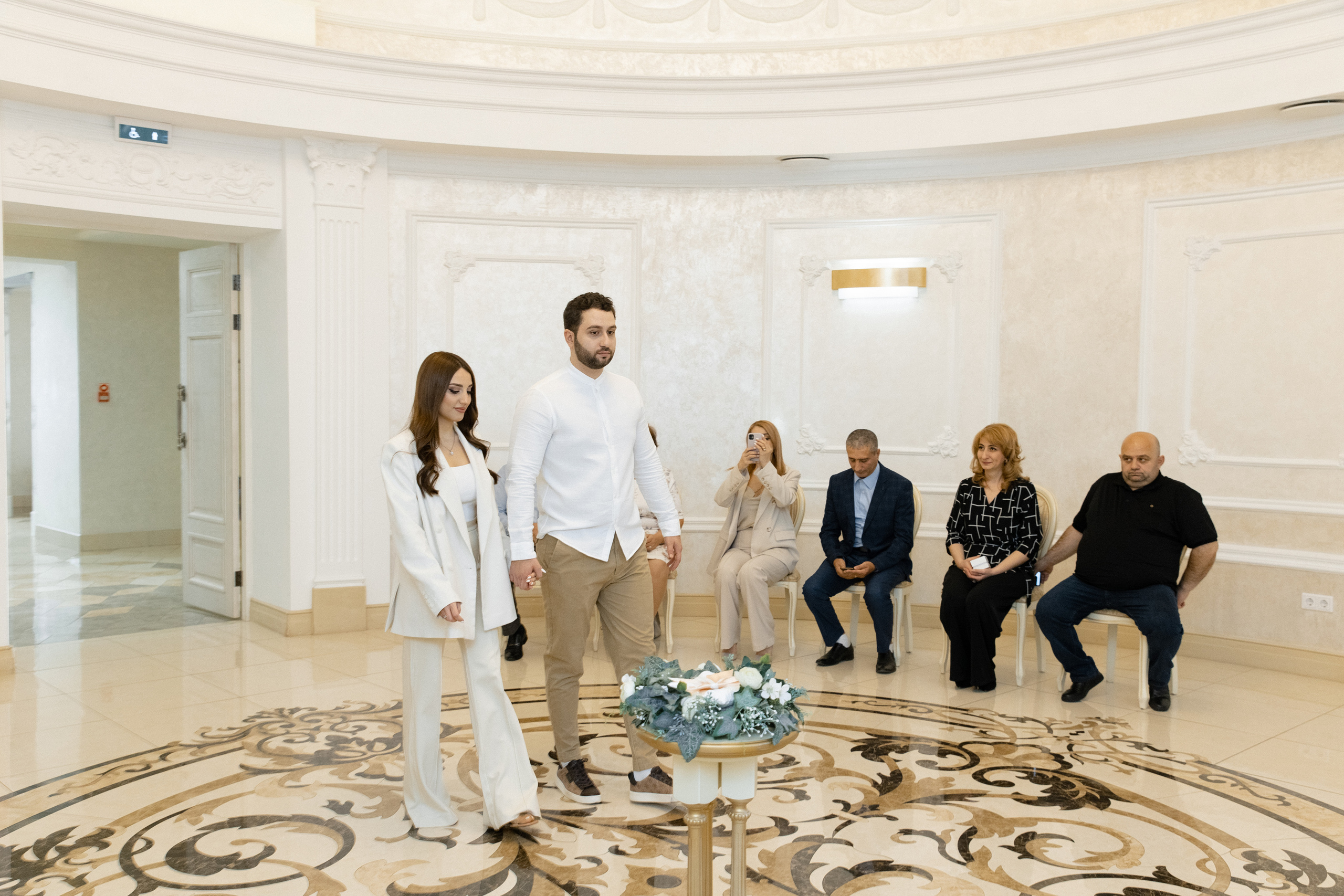 Ogannes & Emma (ЗАГС). Главная