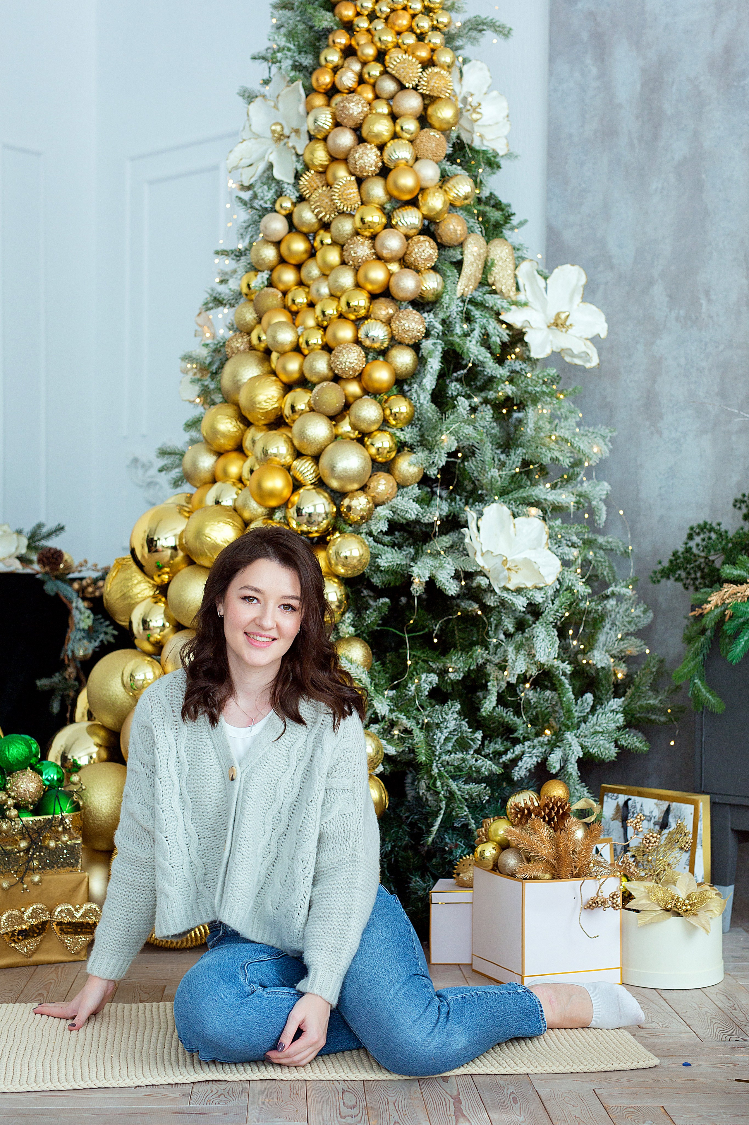 Ольга с детками в новый год. Людмила Далидович топовый семейный фотограф Находка/Владивосток