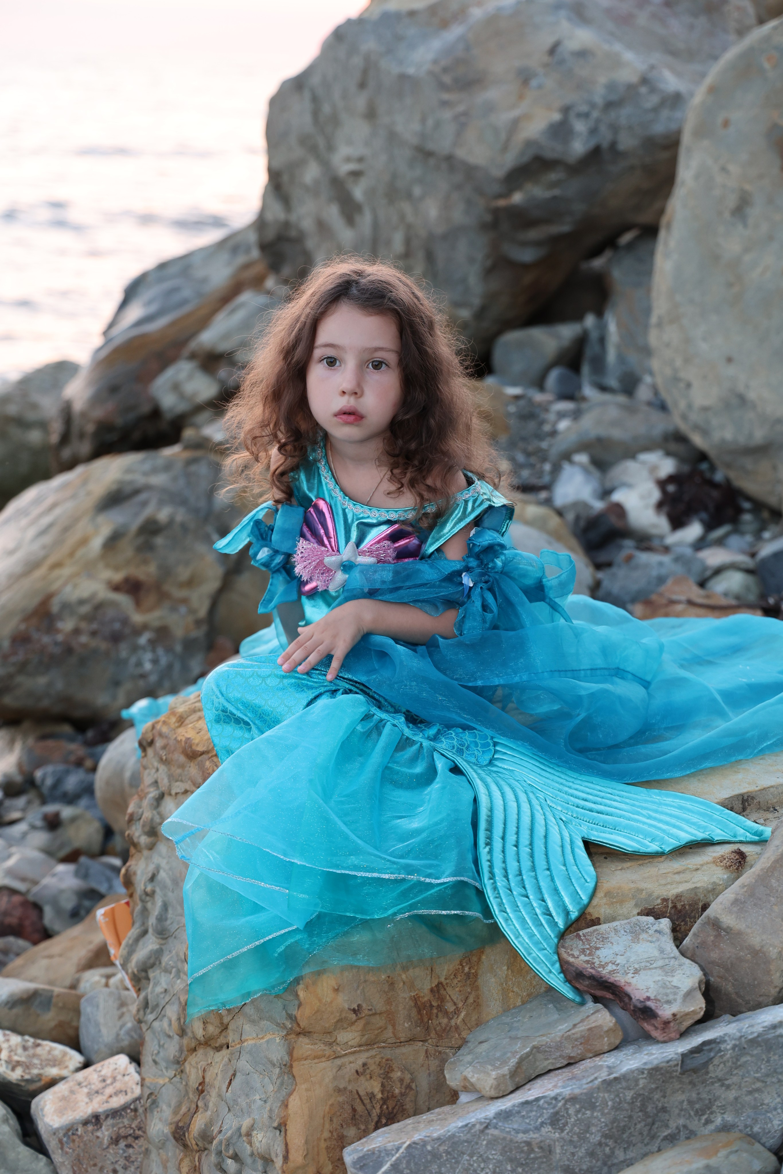 Карнавальные костюмы, вечерние и свадебные платья аренда посуточно, прокат в Жуковском. Одежда для фотосессий, аксессуары. Фотограф для маркетплейсов, фотоуслуги в Жуковском Татьяна Марсуверских