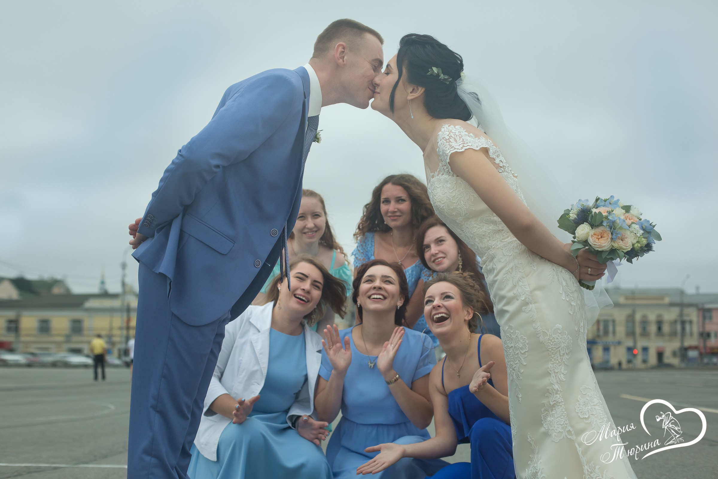 Прогулка по Набережной. Свадебная фотосъёмка в Москве, Туле