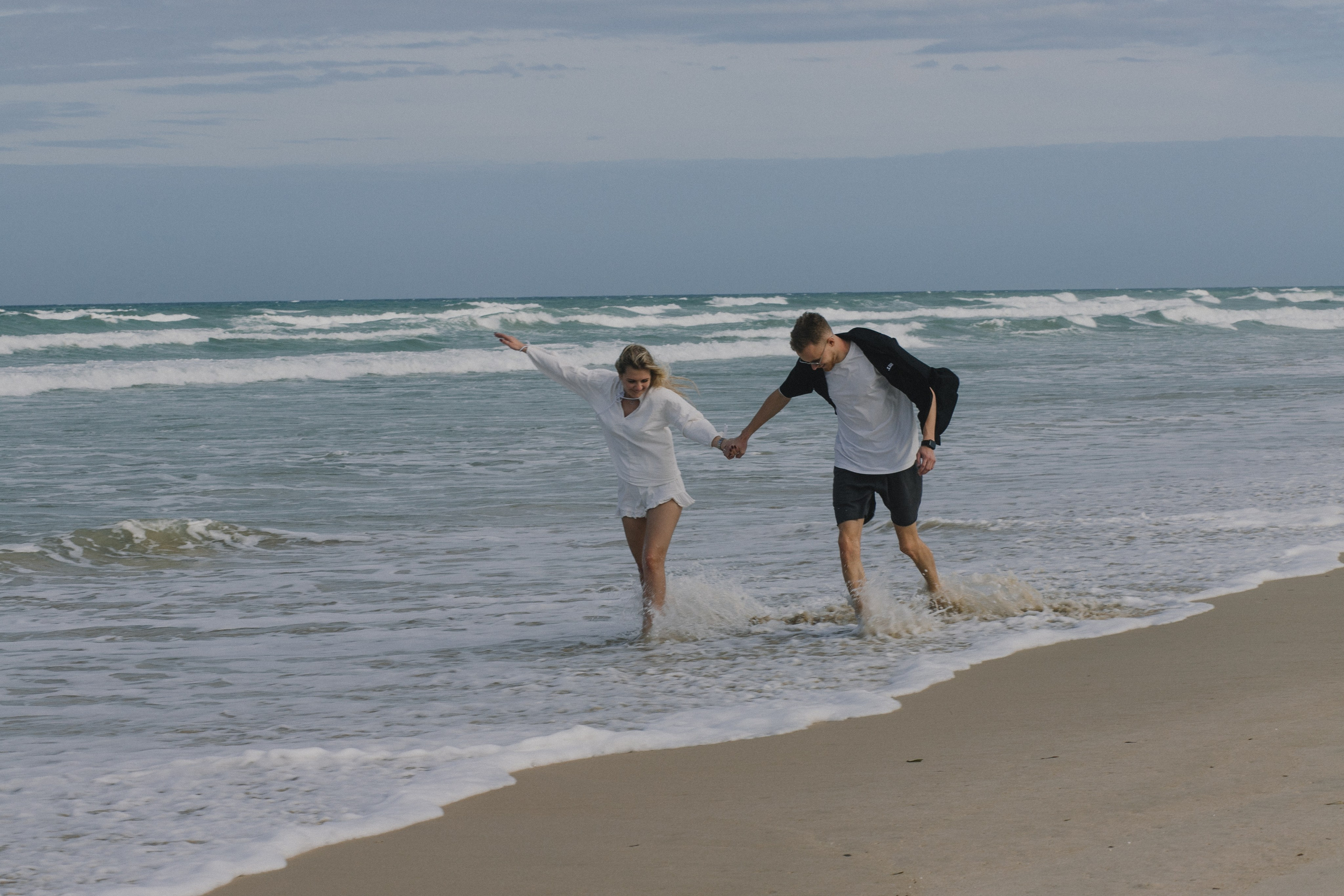 Дима и Дана пляж Бай Дай. Главная