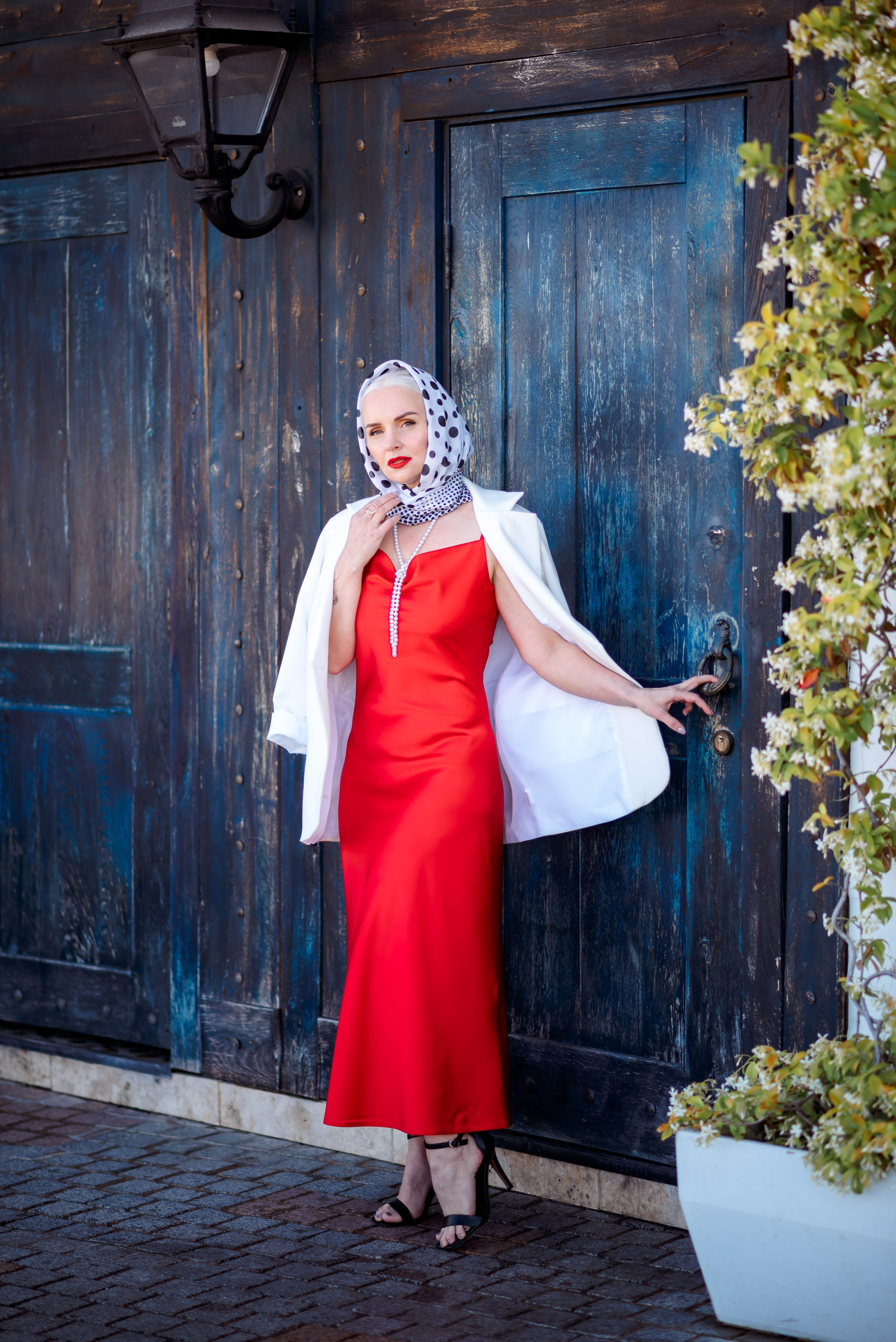 У кафе «Дельмар». Семейный и женский фотограф Лоо Краснодар Сочи Энем Татьяна Трибурт