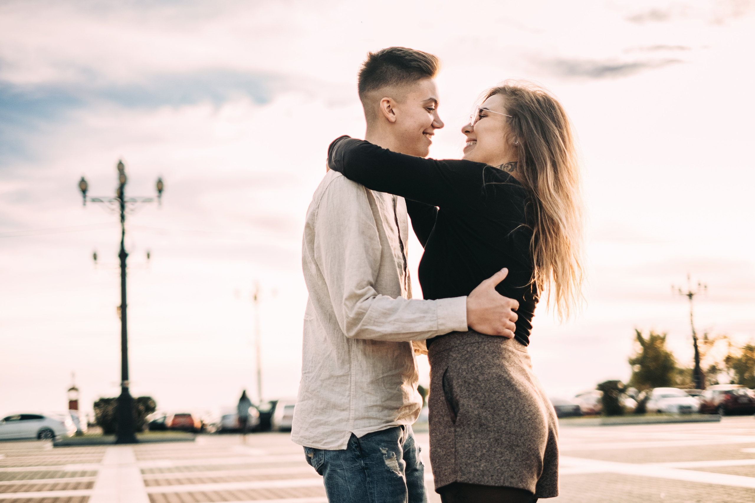 Прогулка по городу. Фотограф Хабаровск| Яна Золотова LifeStyle портрет, в ожидании, пары,