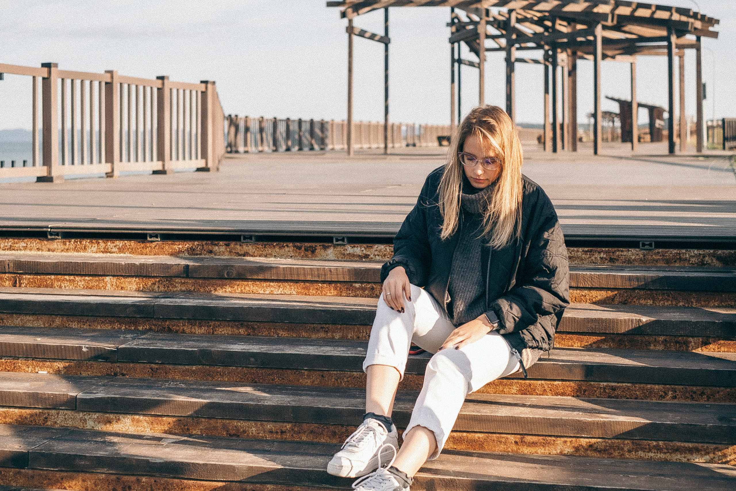 Валерия. Охотское побережье. Сахалин. Фотограф Хабаровск| Яна Золотова LifeStyle портрет, в ожидании, пары,