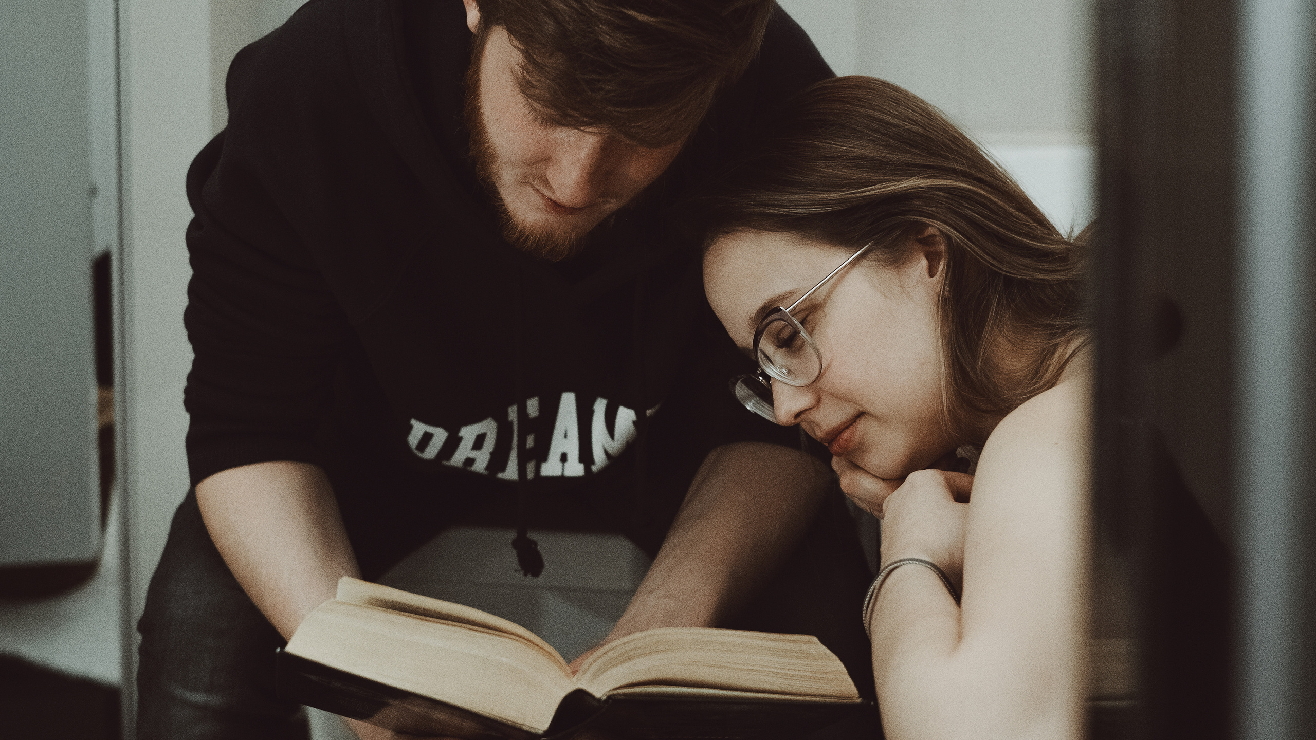 Валерия и Владимир. Фотограф Хабаровск| Яна Золотова LifeStyle портрет, в ожидании, пары,