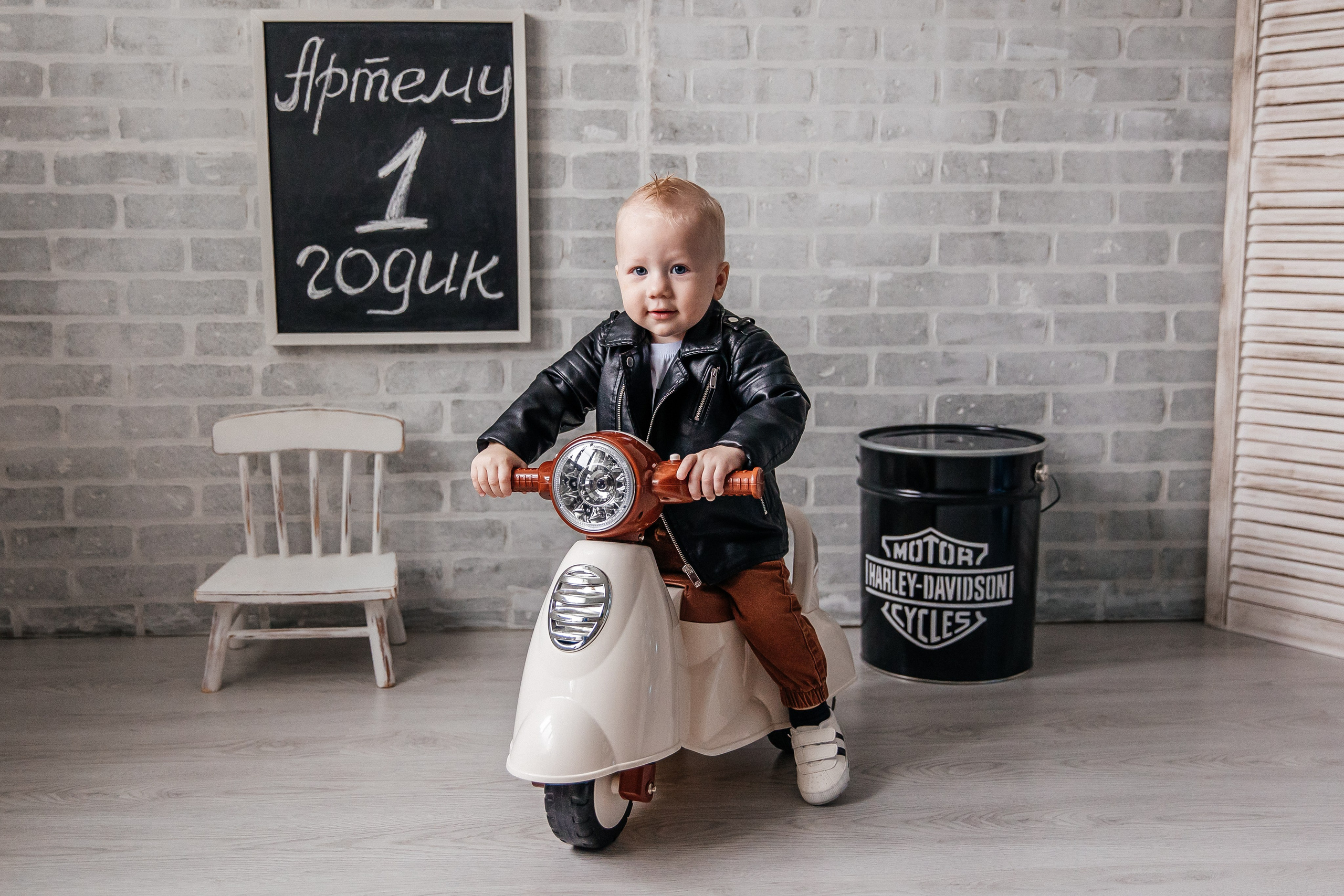 Мотоцикл. Детский фотограф, выпускные альбомы в Нижнем Новгороде Бодягина Мария