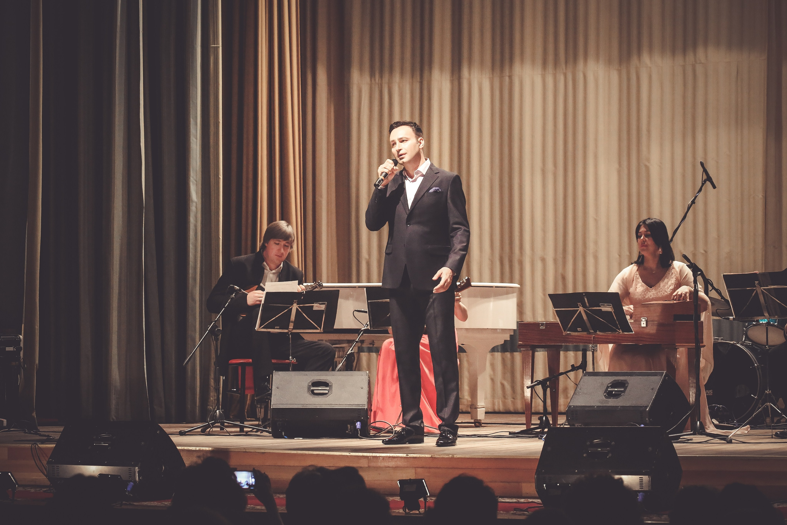 Концерт в ЦДУ 31.10.2019. Дарья Письменюк / Darya Leitstern — фотограф, музыкант, журналист, путешественник