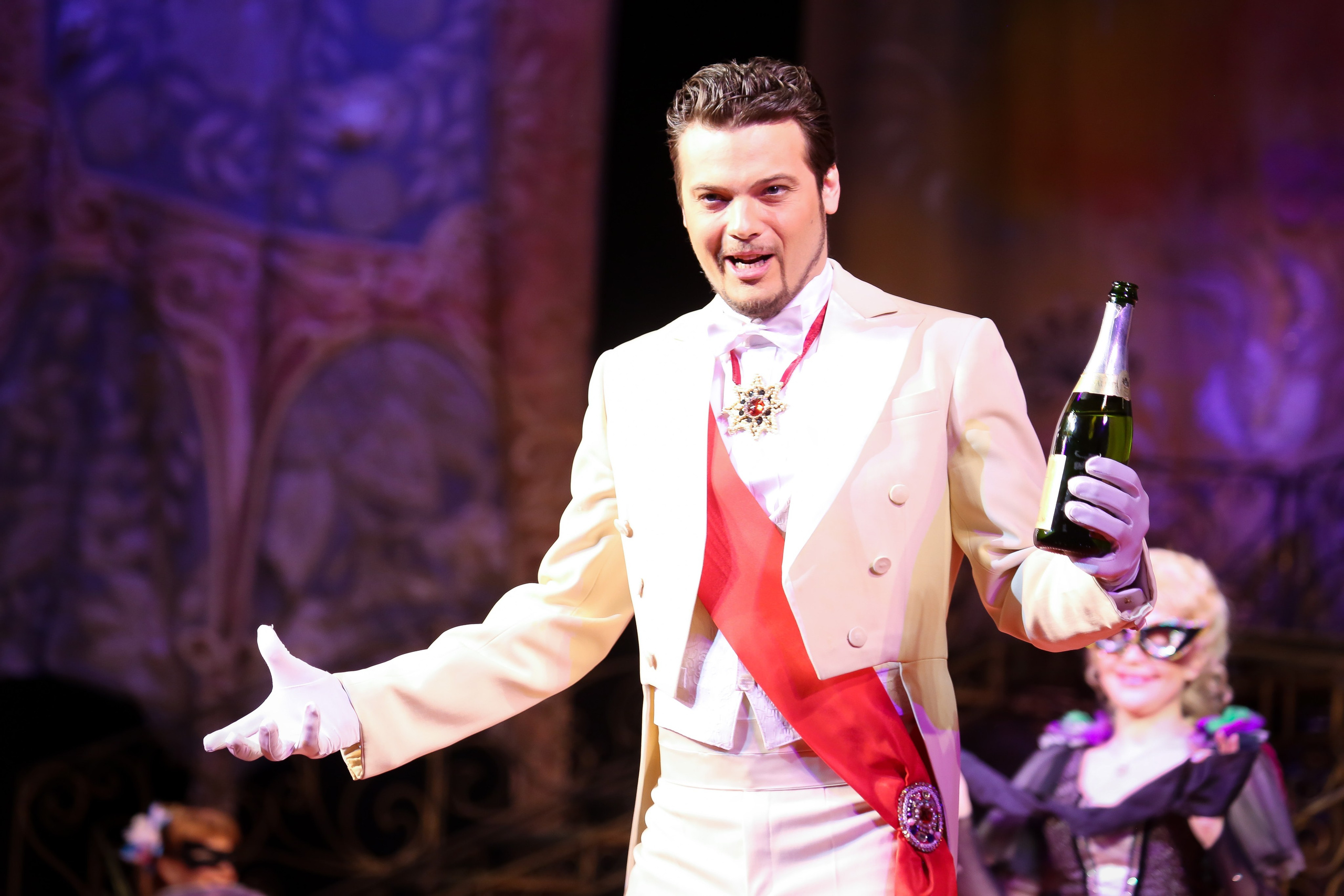 Летучая мышь в Московской оперетте. Дарья Письменюк / Darya Leitstern — фотограф, музыкант, журналист, путешественник