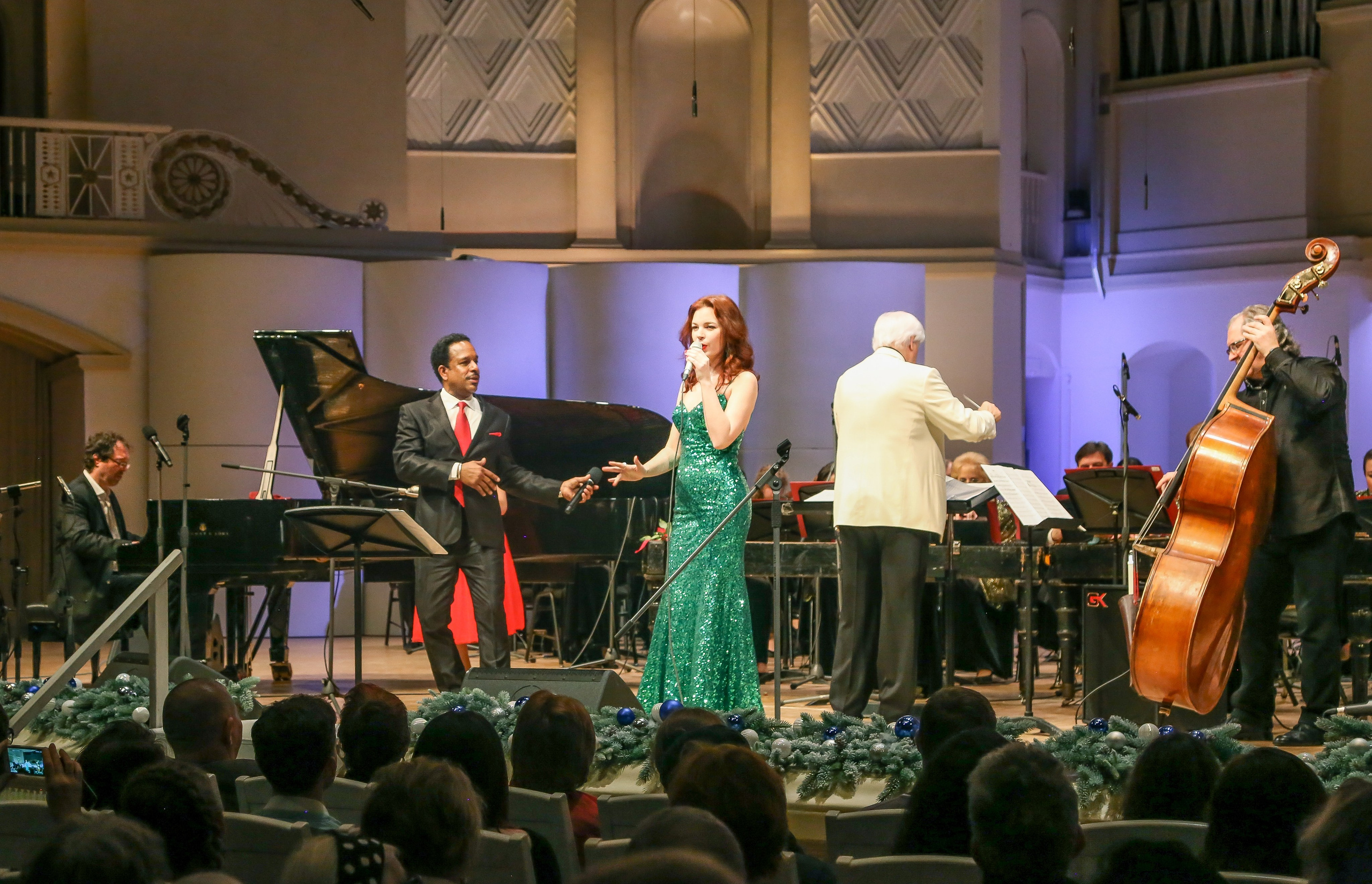 Christmas in Blue. Дарья Письменюк / Darya Leitstern — фотограф, музыкант, журналист, путешественник