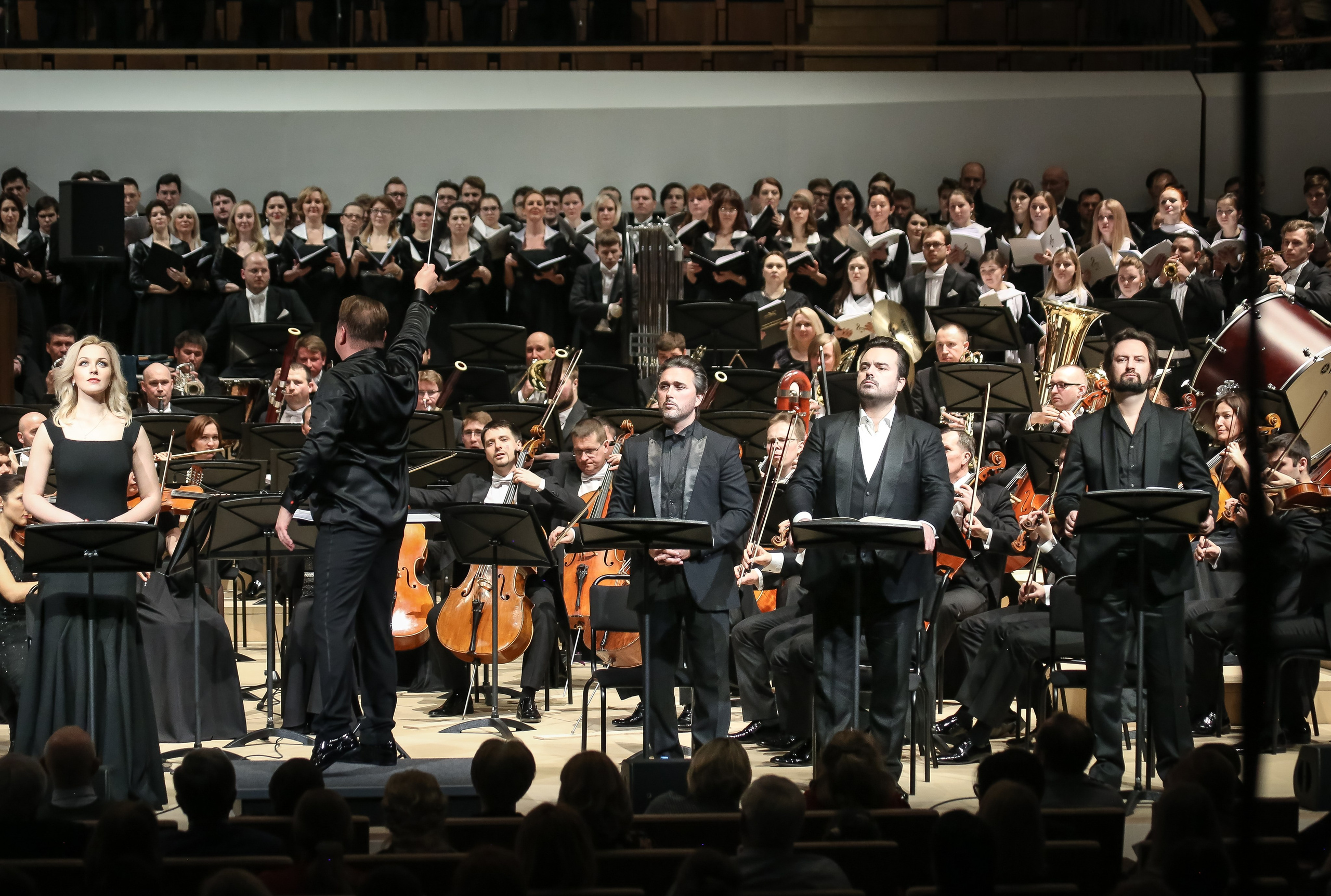 Восьмая симфония Малера в Зарядье. Дарья Письменюк / Darya Leitstern — фотограф, музыкант, журналист, путешественник