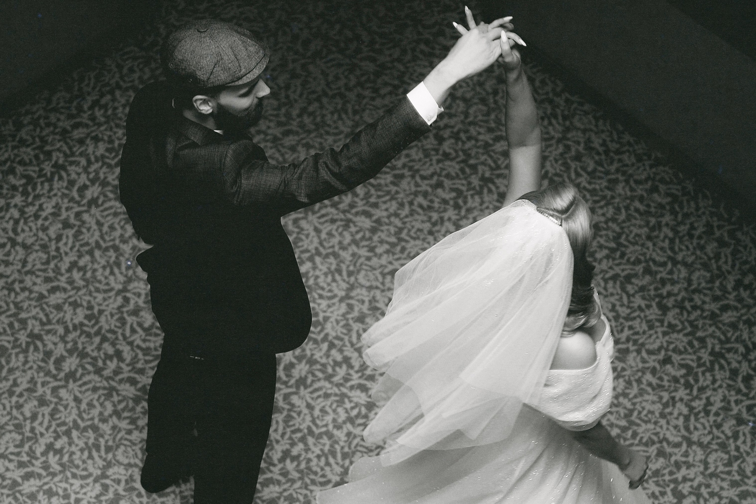 Острые козырьки. Свадебный фотограф Анастасия Лахтионова