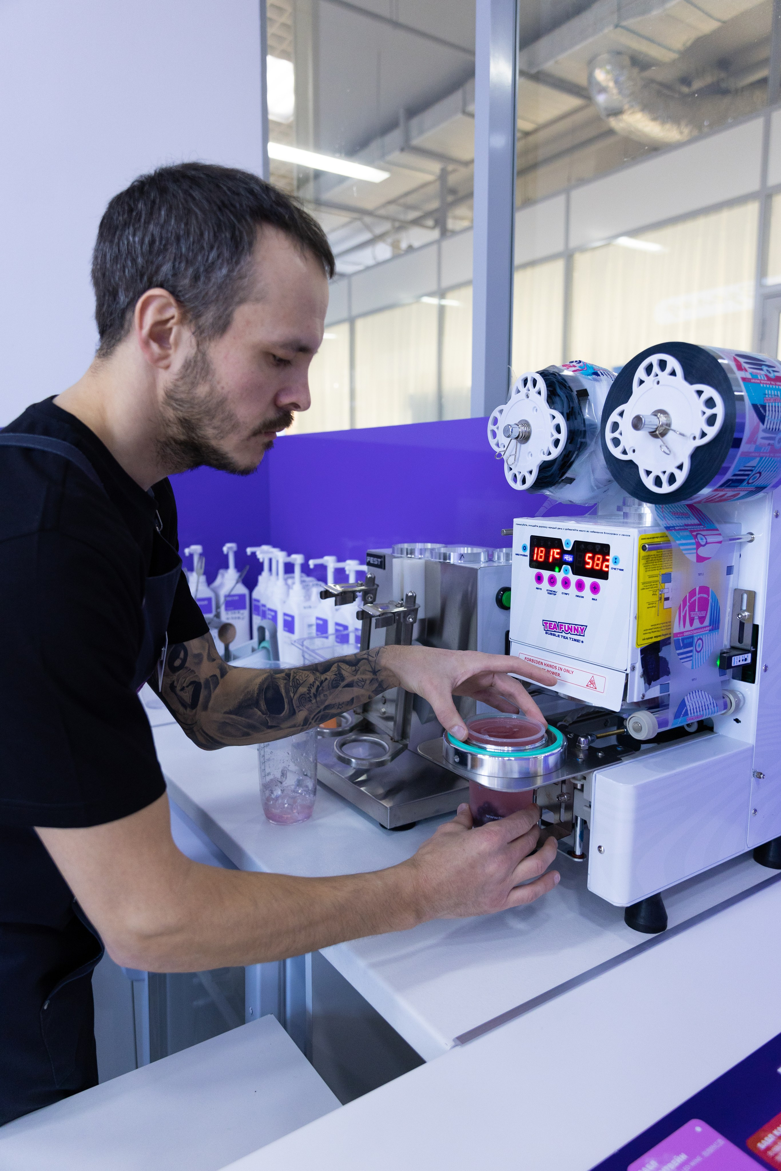 Открытие нового филиала TeaFunny, г. Фокино. Олег Катакинов| Репортажный фотограф в городе у моря (Владивосток)