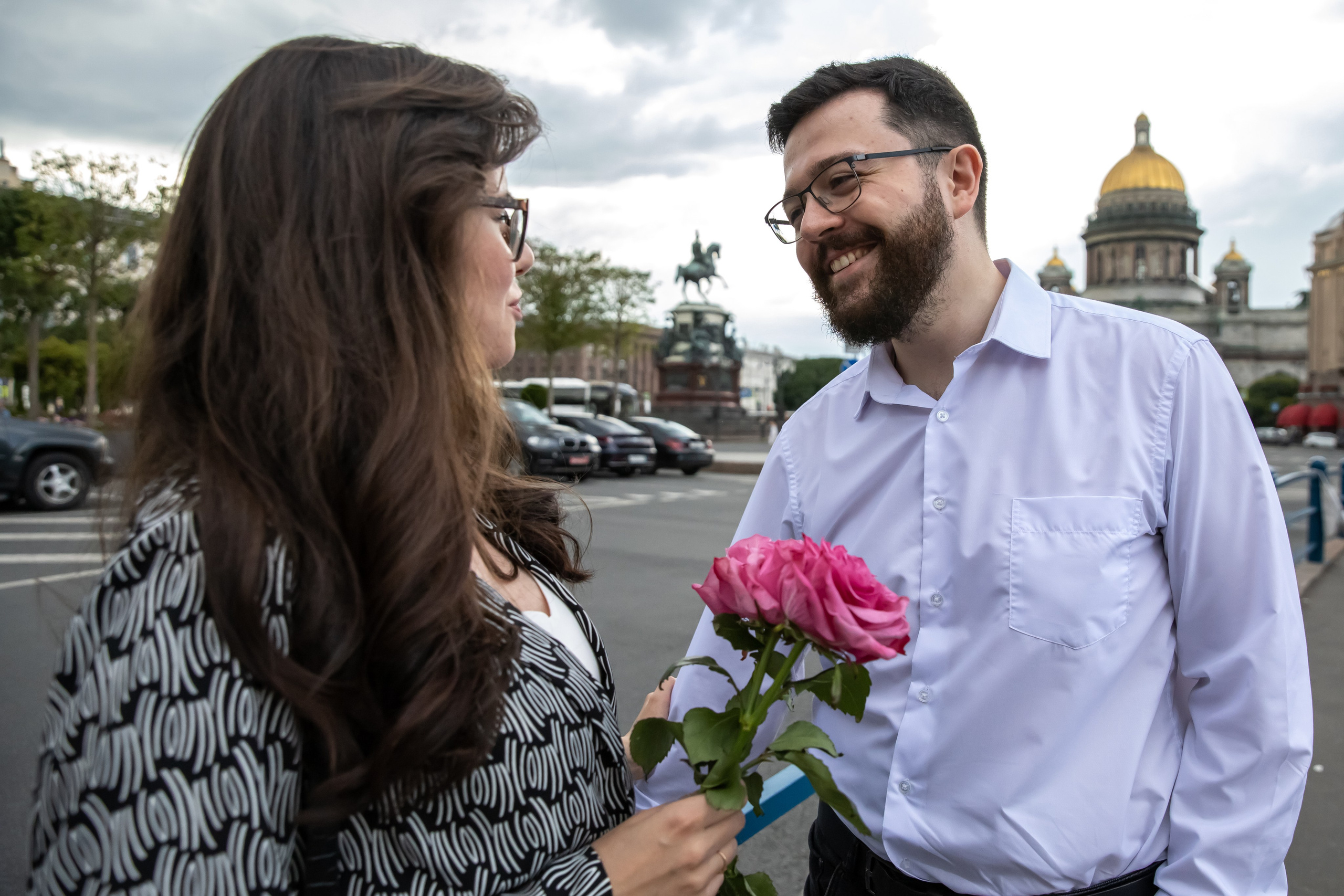 Прогулка по Санкт-Петербургу. ФОТОГРАФ РАДОСТИ Фотосессия в студии СПб. Портретный фотограф — Юрий Торлопов