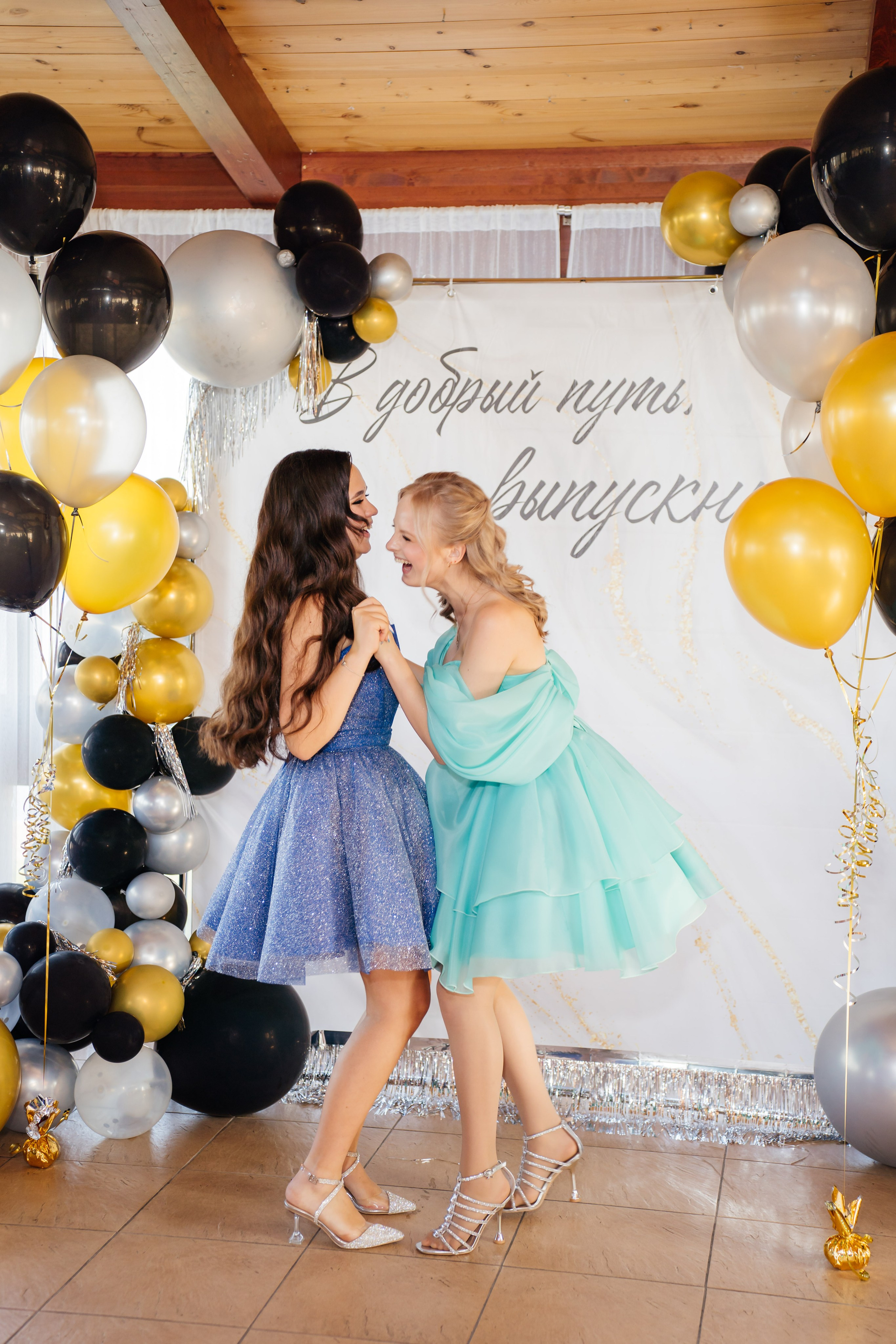 Выпускной. Видеограф и Фотограф в Челябинске Ксения и Владимир Рюмины