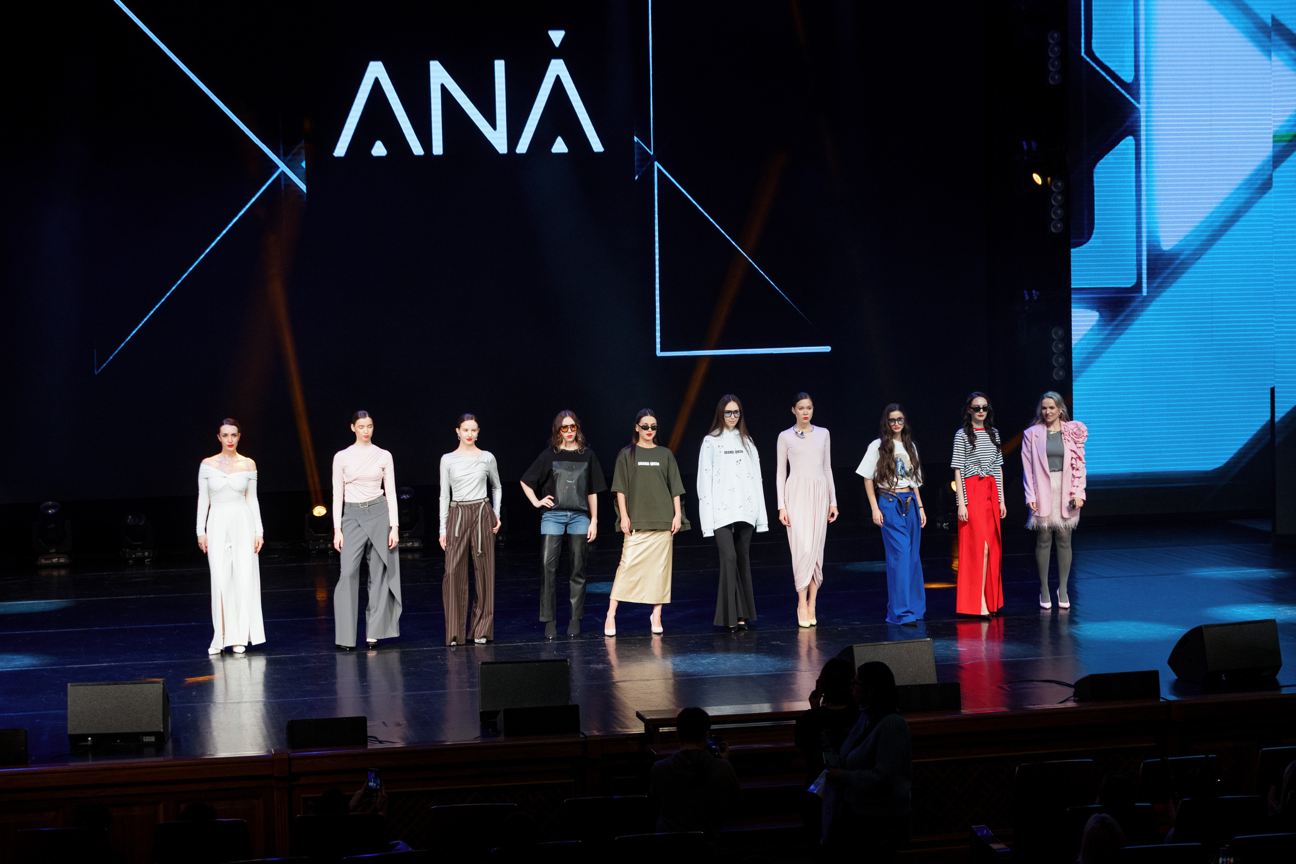 Конференция моды и дизайнеров — ТОЧКИ РОСТА 2026. СВОИ. ФОТООТЧЕТЫ-СОБЫТИЯ-МЕСТА