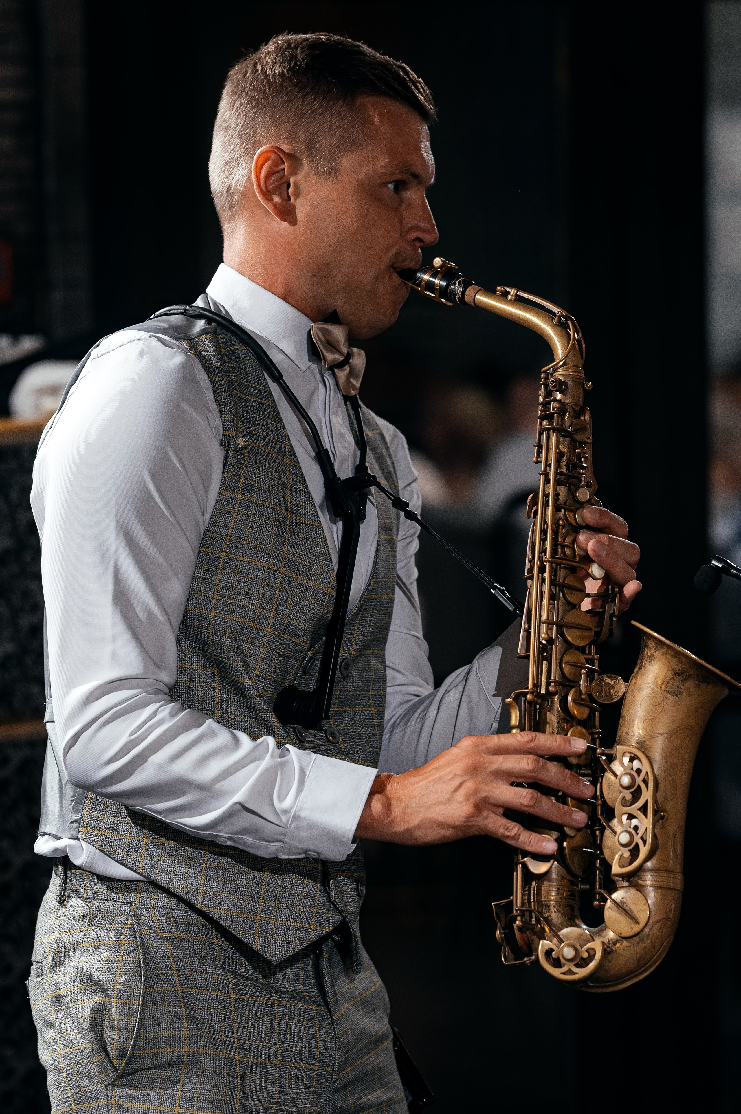 Свадьба с венчанием в Щелково. Прогулка в Гребнево, ресторан Кинза, отель Премиум. Свадебный и семейный фотограф Виктория Носачёва. Щелково, Москва и МО